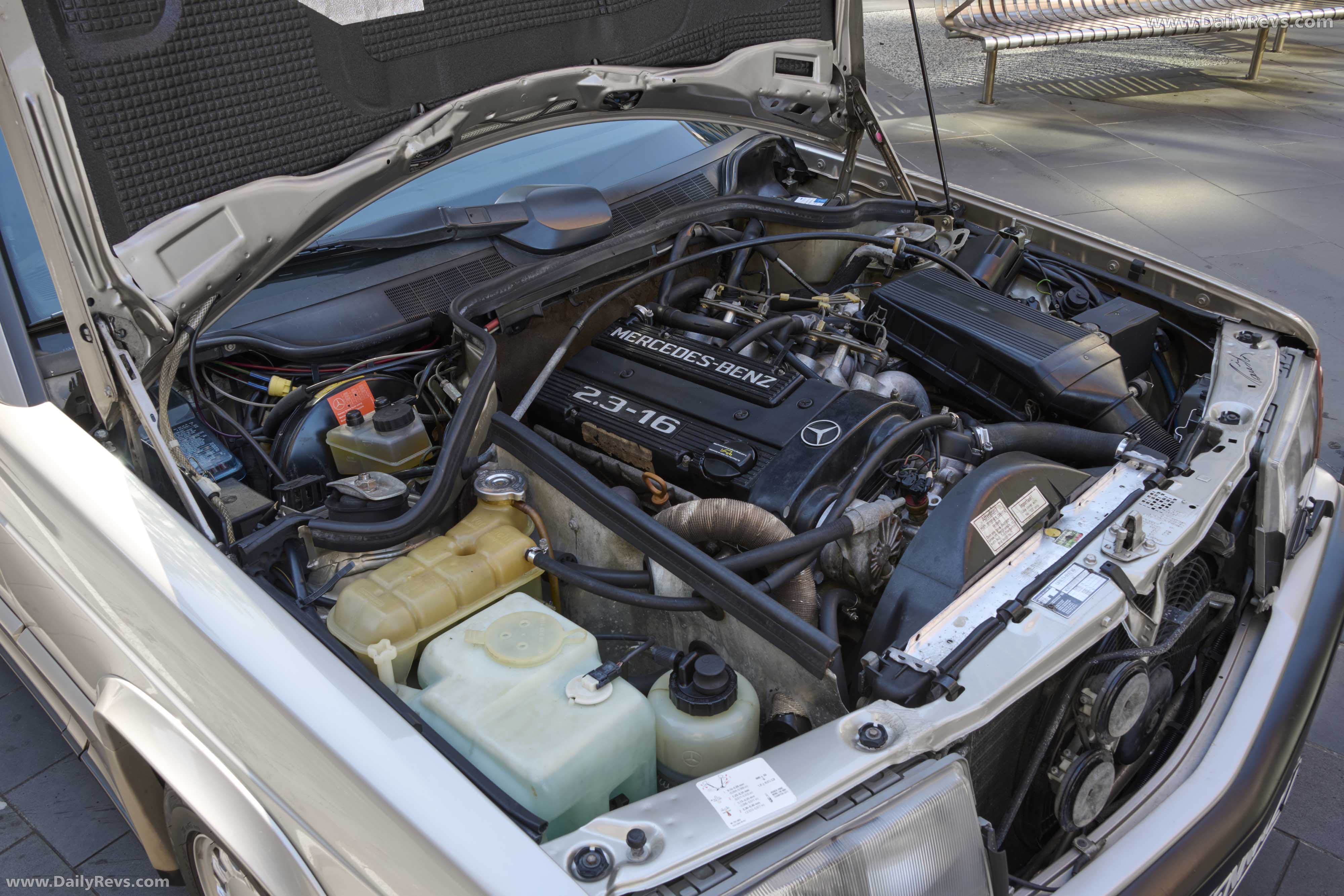 1985 Mercedes-Benz 190E 2.3-16 W201 Engine