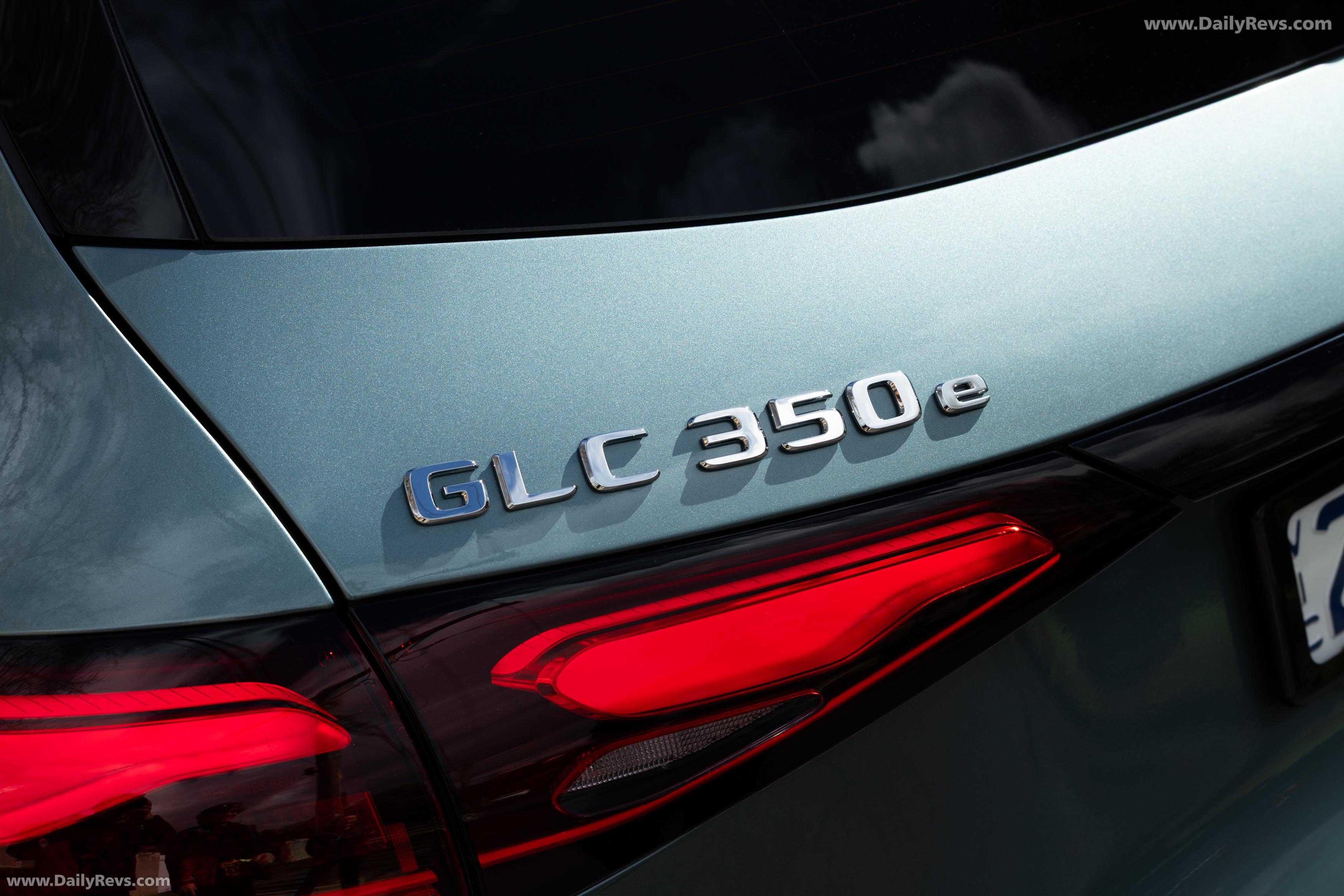 2025 Mercedes-Benz GLC 350 e 4MATIC X254 Exterior