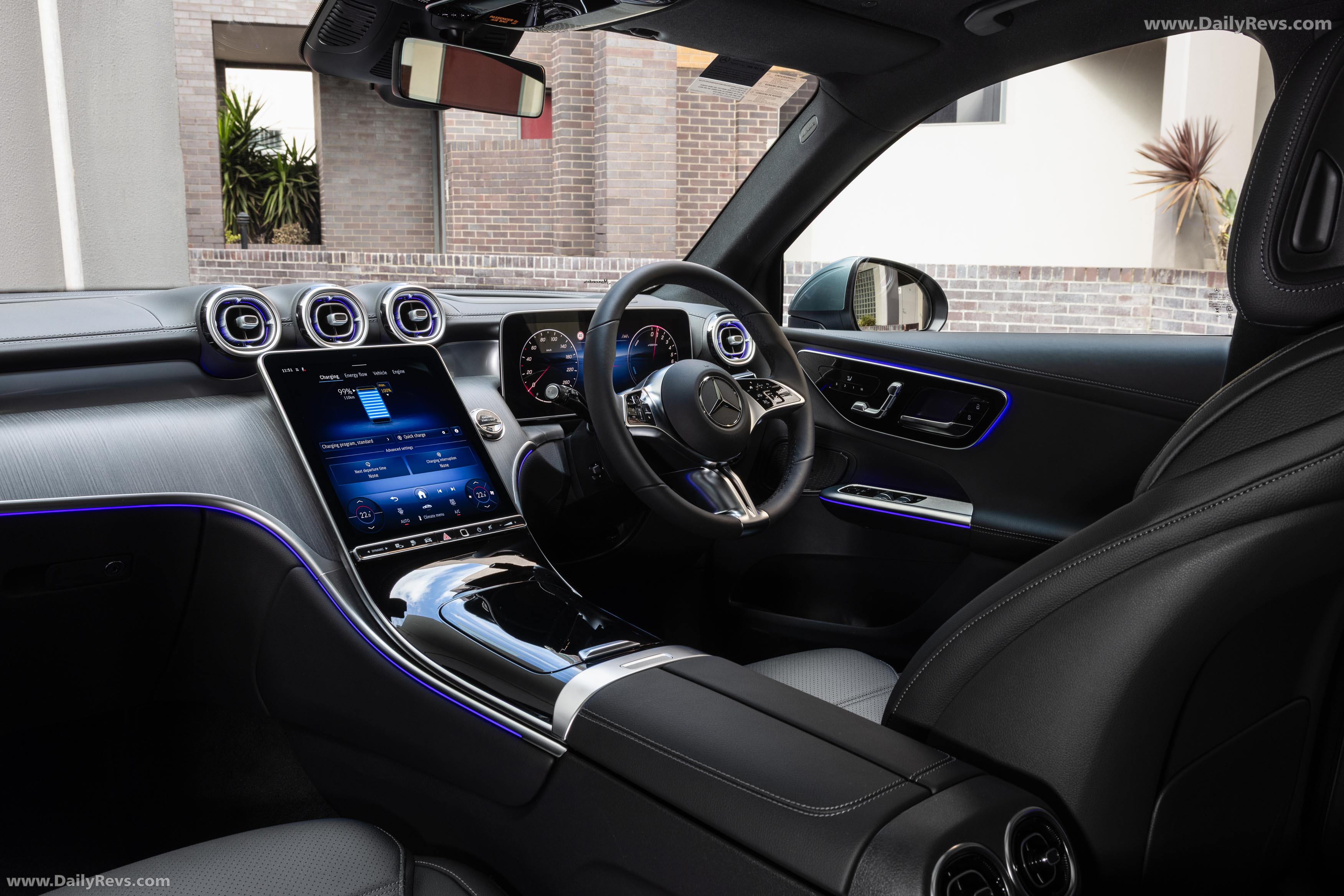 2025 Mercedes-Benz GLC 350 e 4MATIC X254 Interior