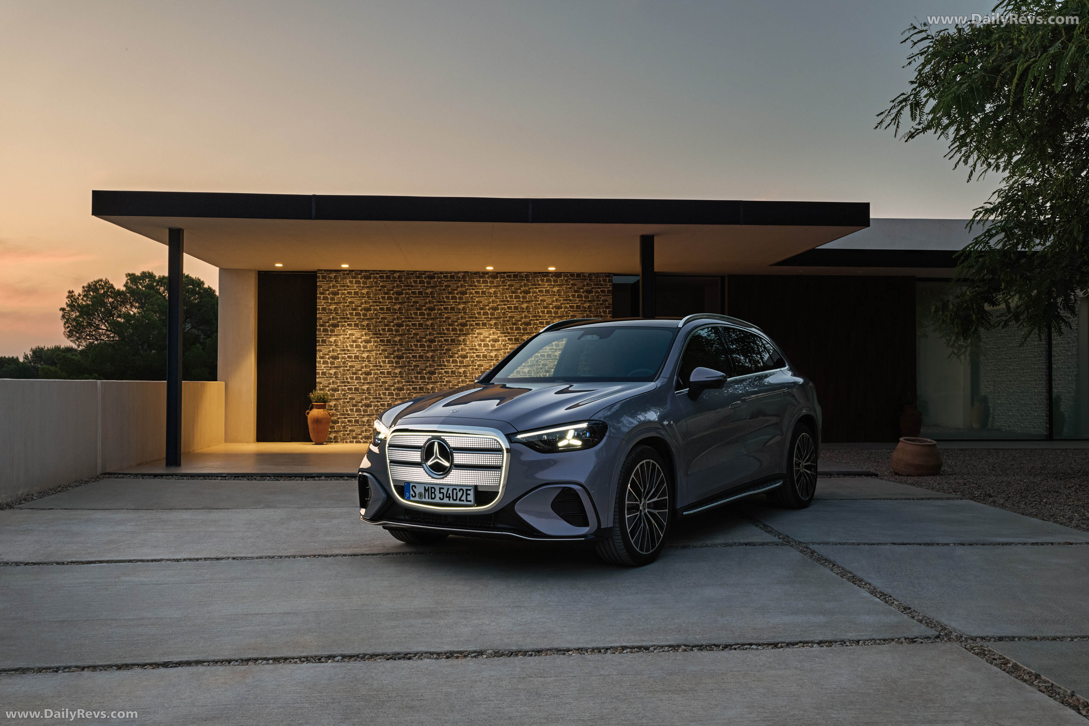 2026 Mercedes-Benz GLC EQ X254 Front View
