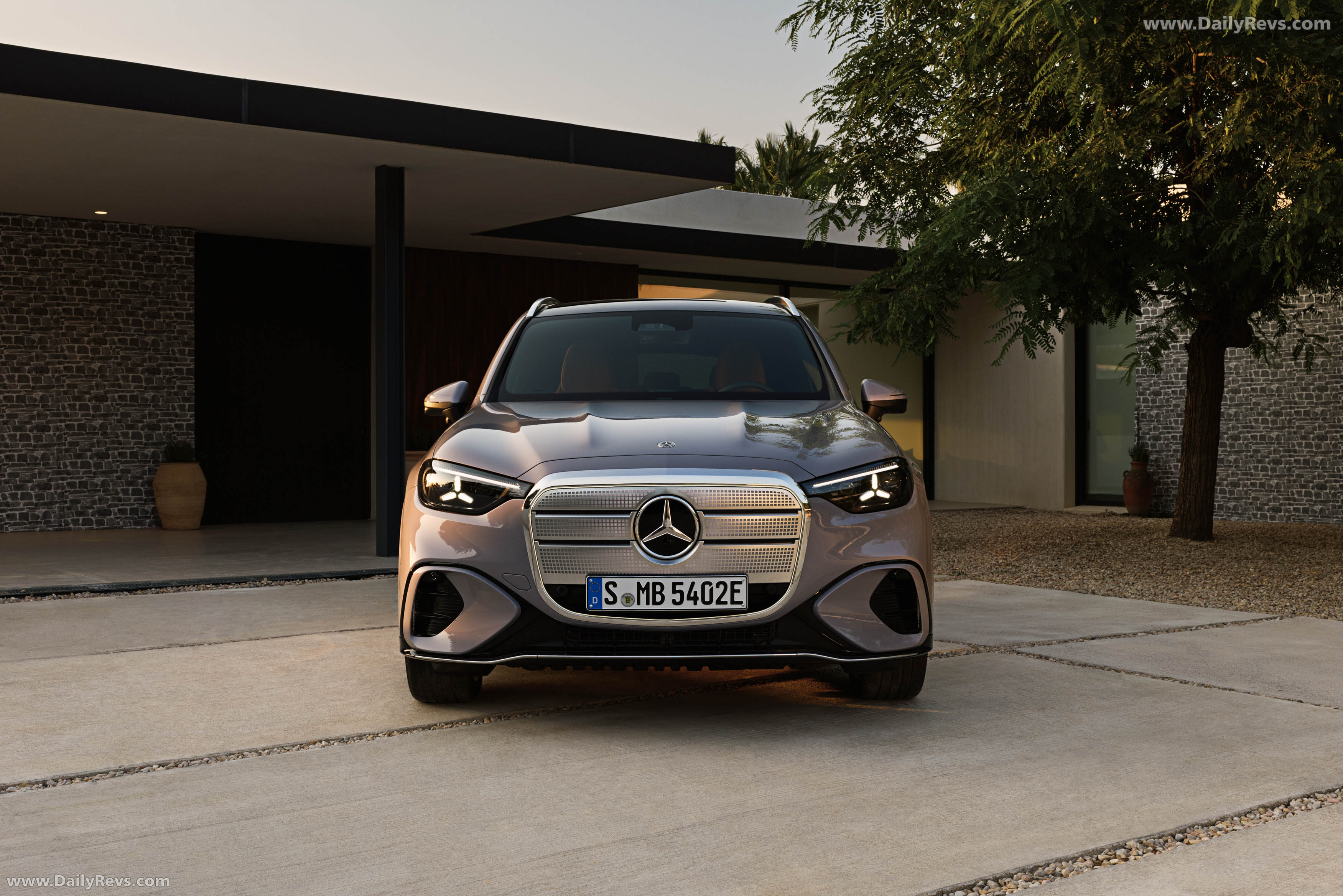2026 Mercedes-Benz GLC EQ X254 Front View