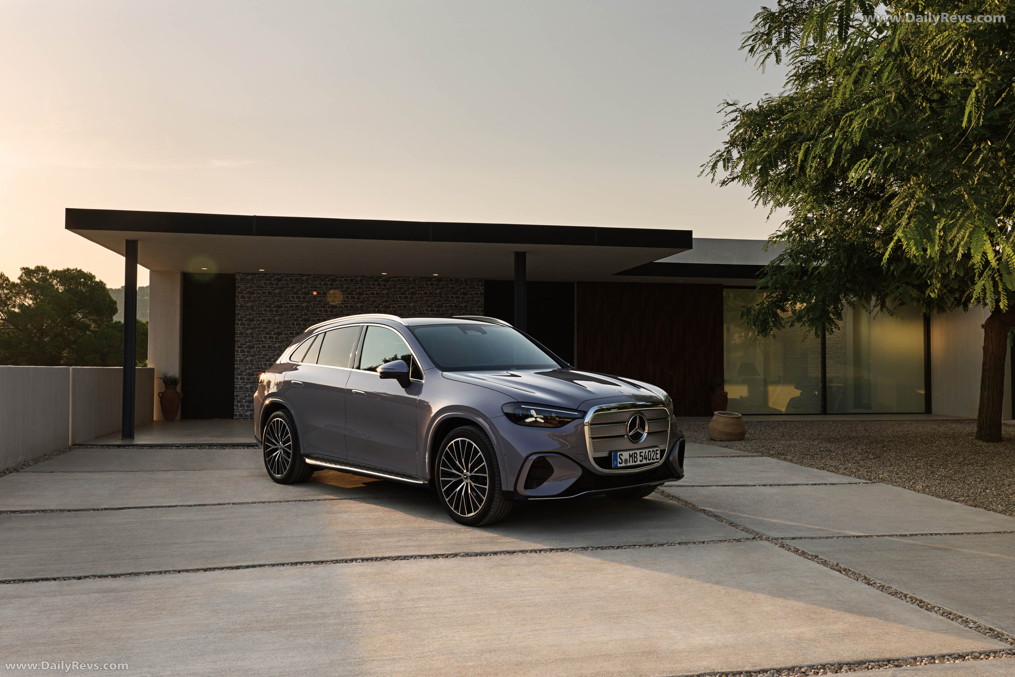 2026 Mercedes-Benz GLC EQ X254 Front View
