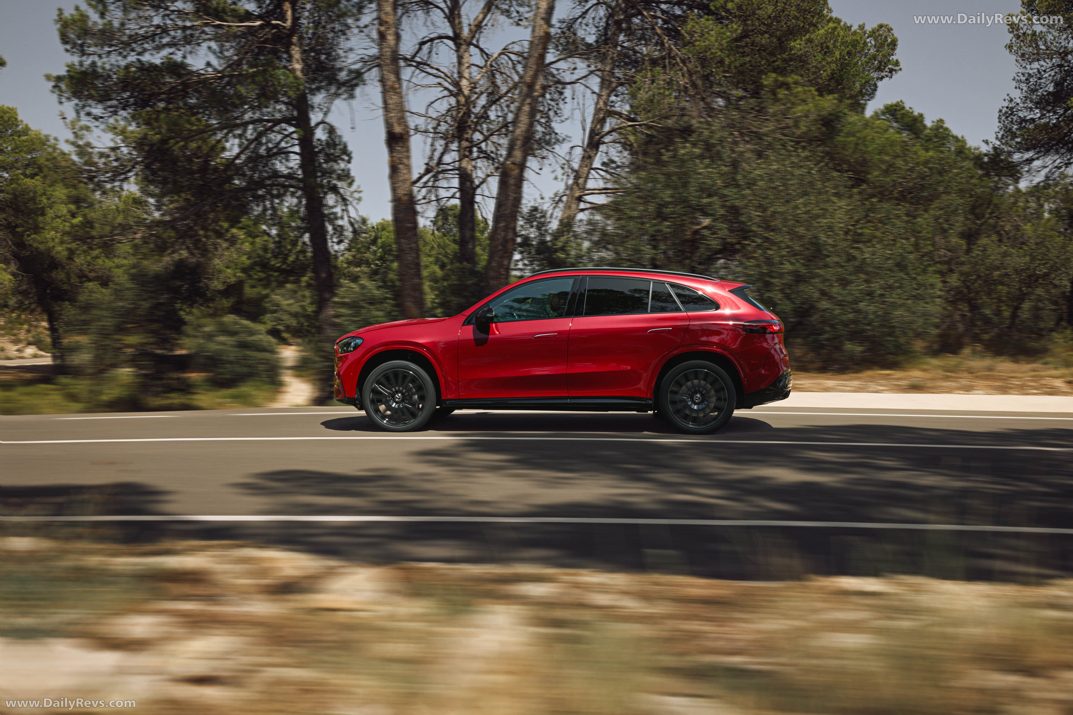 2026 Mercedes-Benz GLC EQ MANUFAKTUR X254 Side View