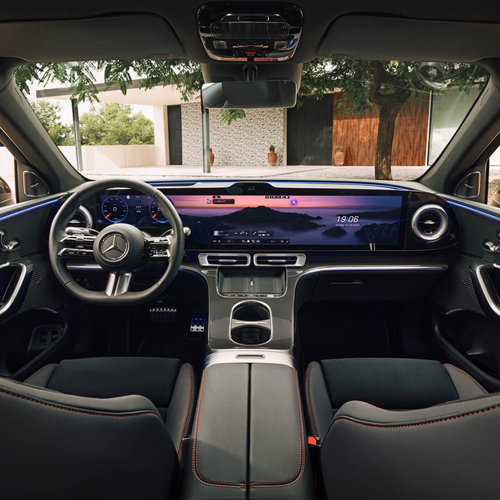 2026 Mercedes-Benz GLC EQ MANUFAKTUR X254 Interior