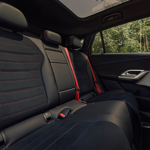 2026 Mercedes-Benz GLC EQ MANUFAKTUR X254 Interior
