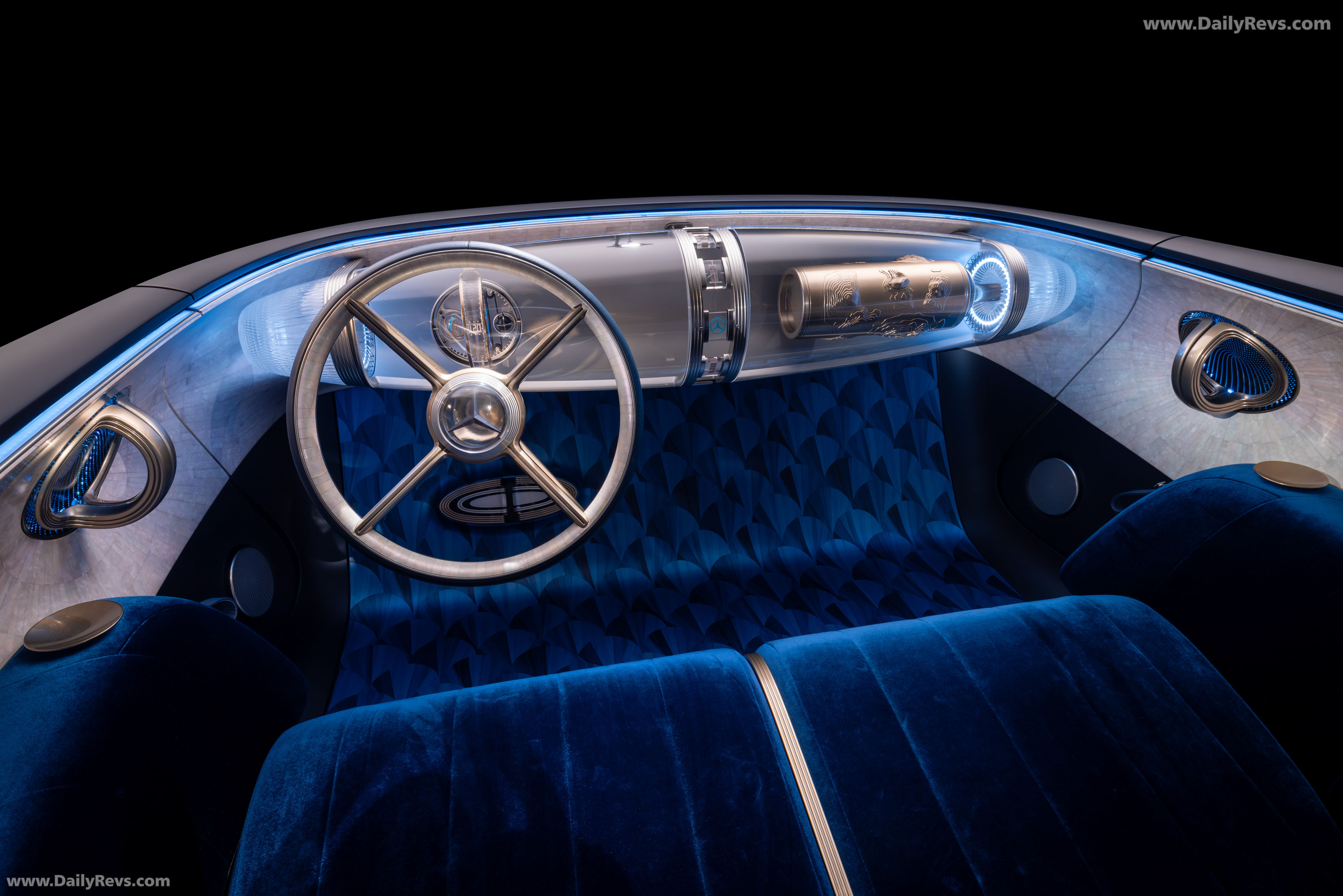 2025 Mercedes-Benz Vision Iconic Concept Interior