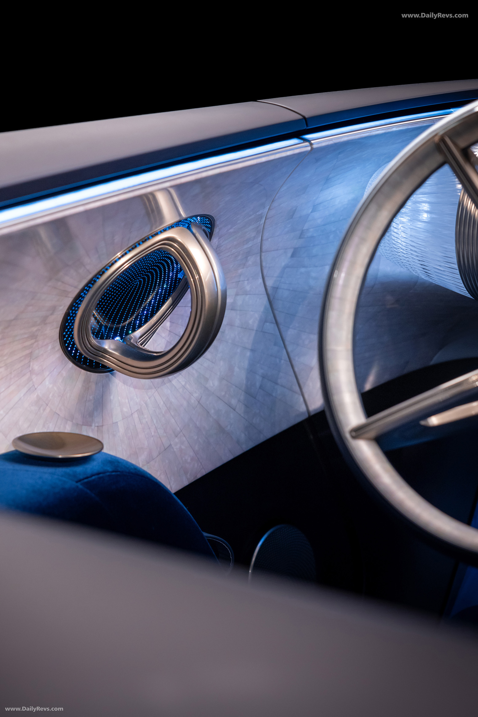 2025 Mercedes-Benz Vision Iconic Concept Interior