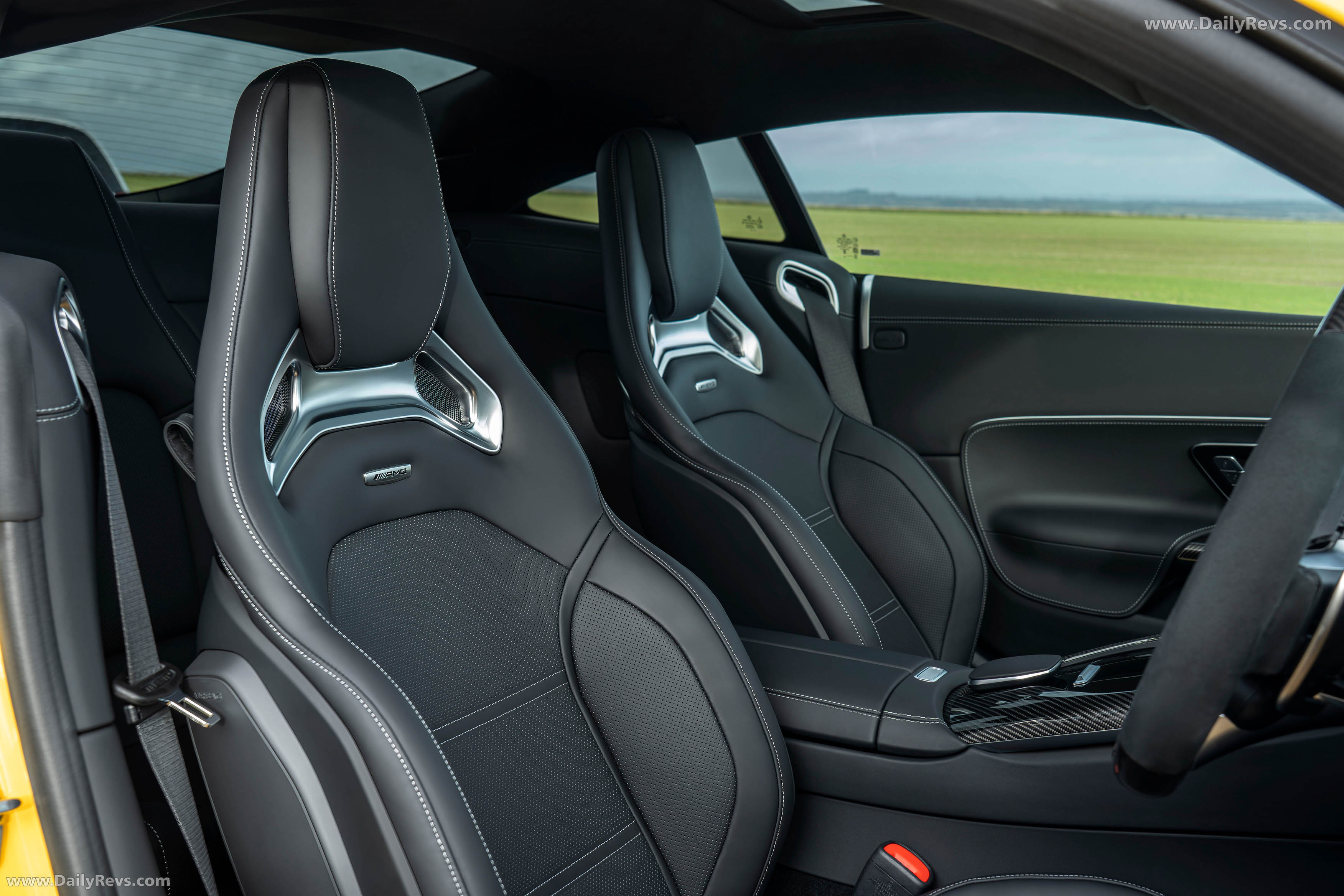 2025 Mercedes-Benz AMG GT 63 PRO C192 UK Version Interior