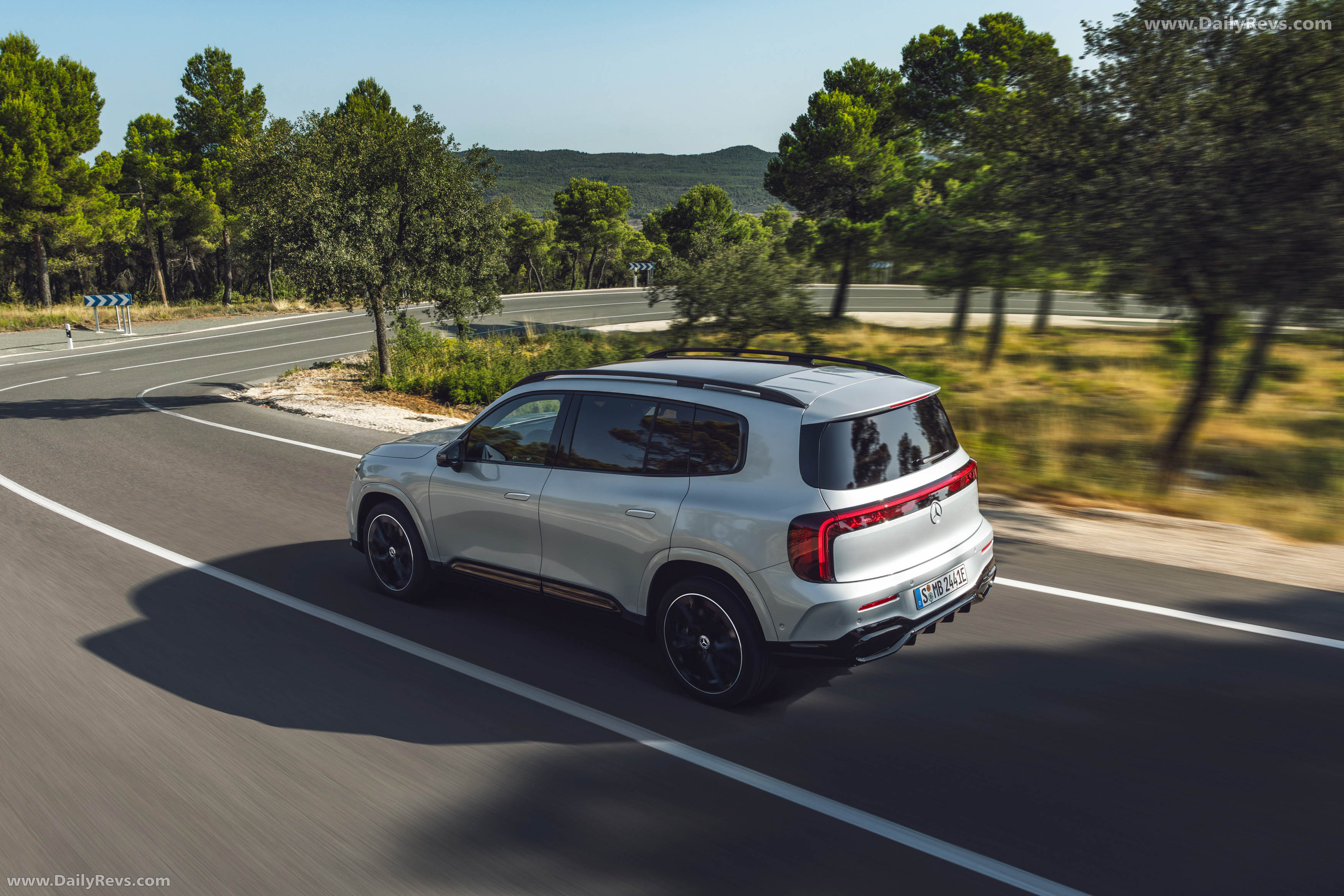 2027 Mercedes-Benz GLB X247 Rear View