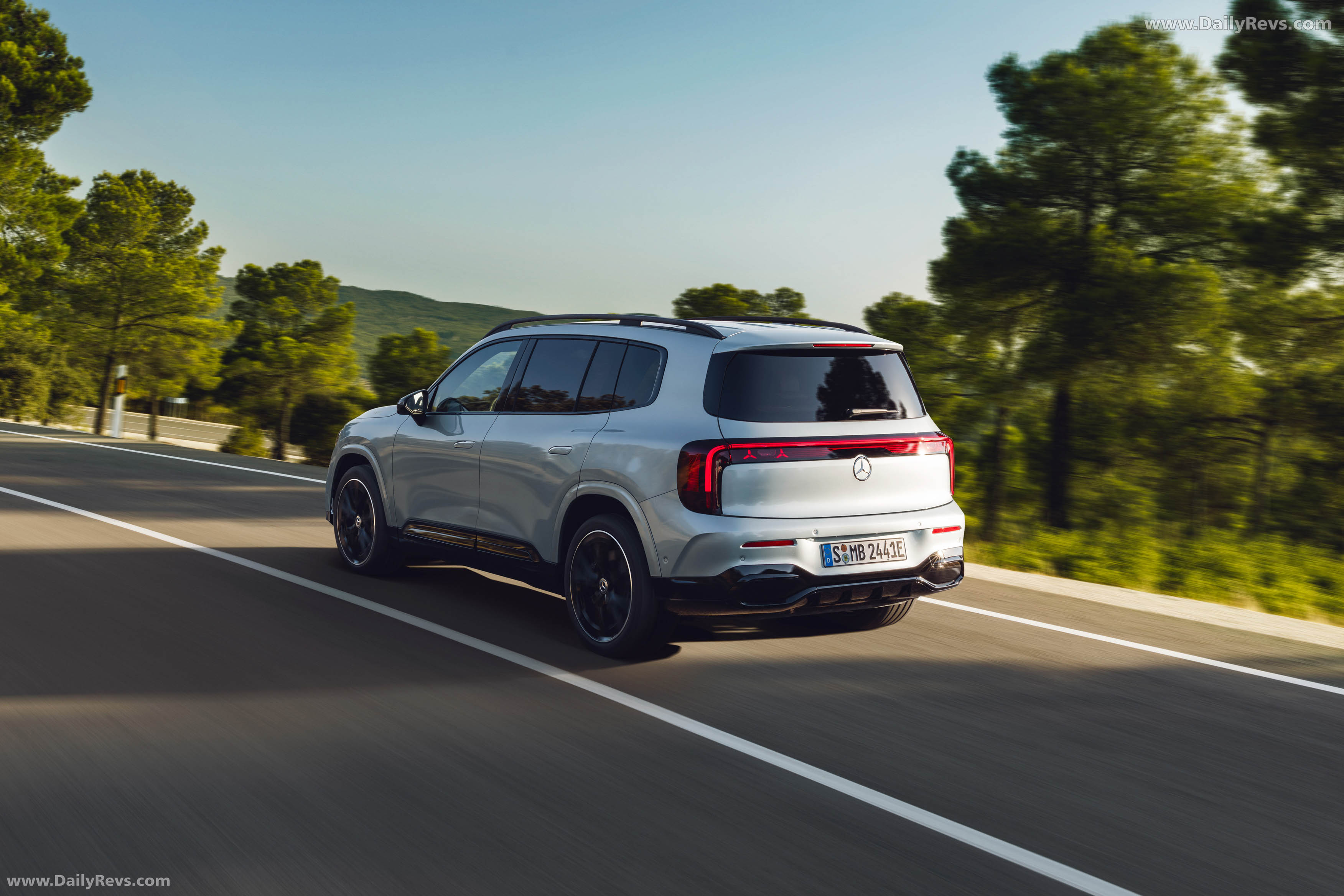 2027 Mercedes-Benz GLB X247 Rear View