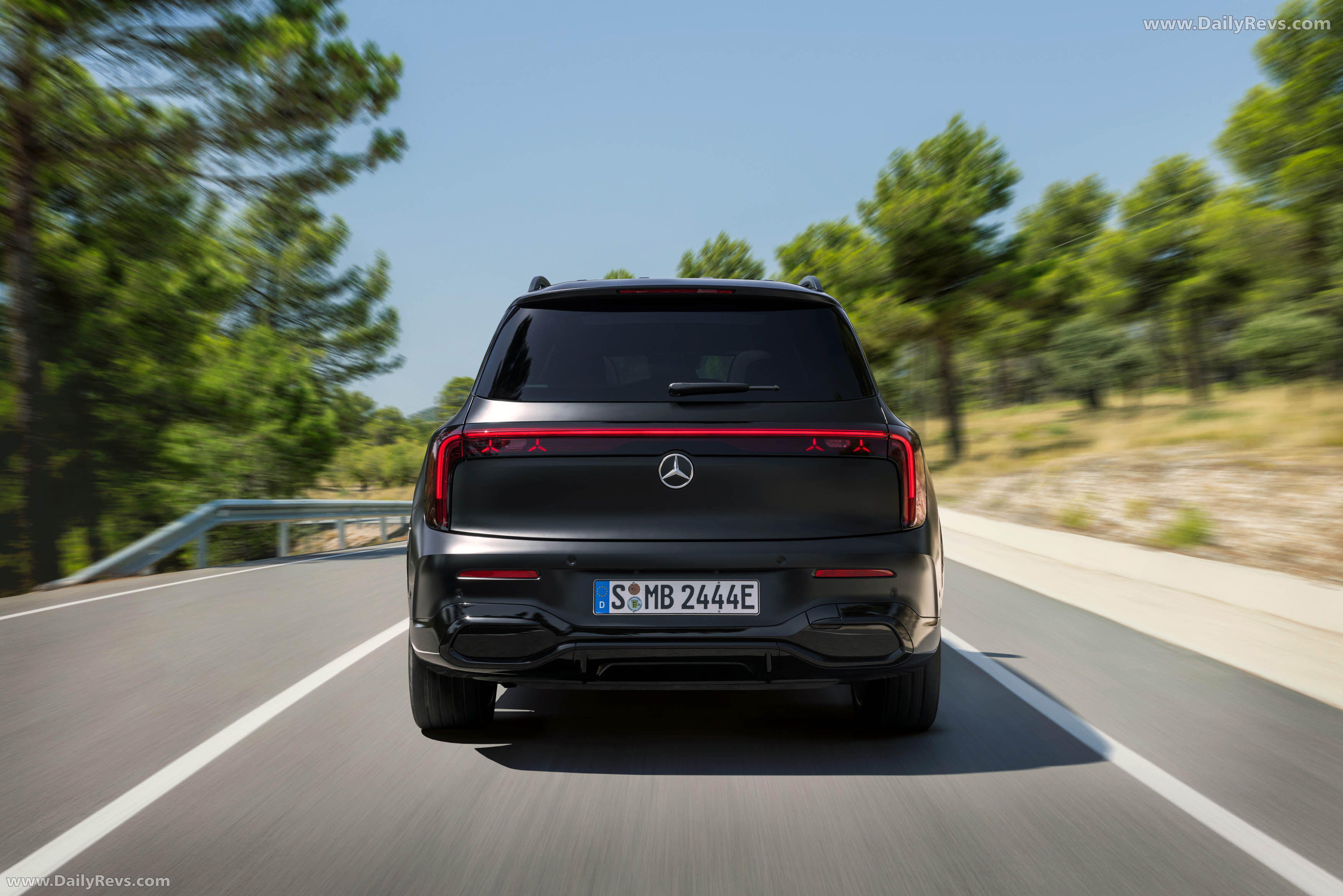 2027 Mercedes-Benz GLB Manufaktur X247 Rear View