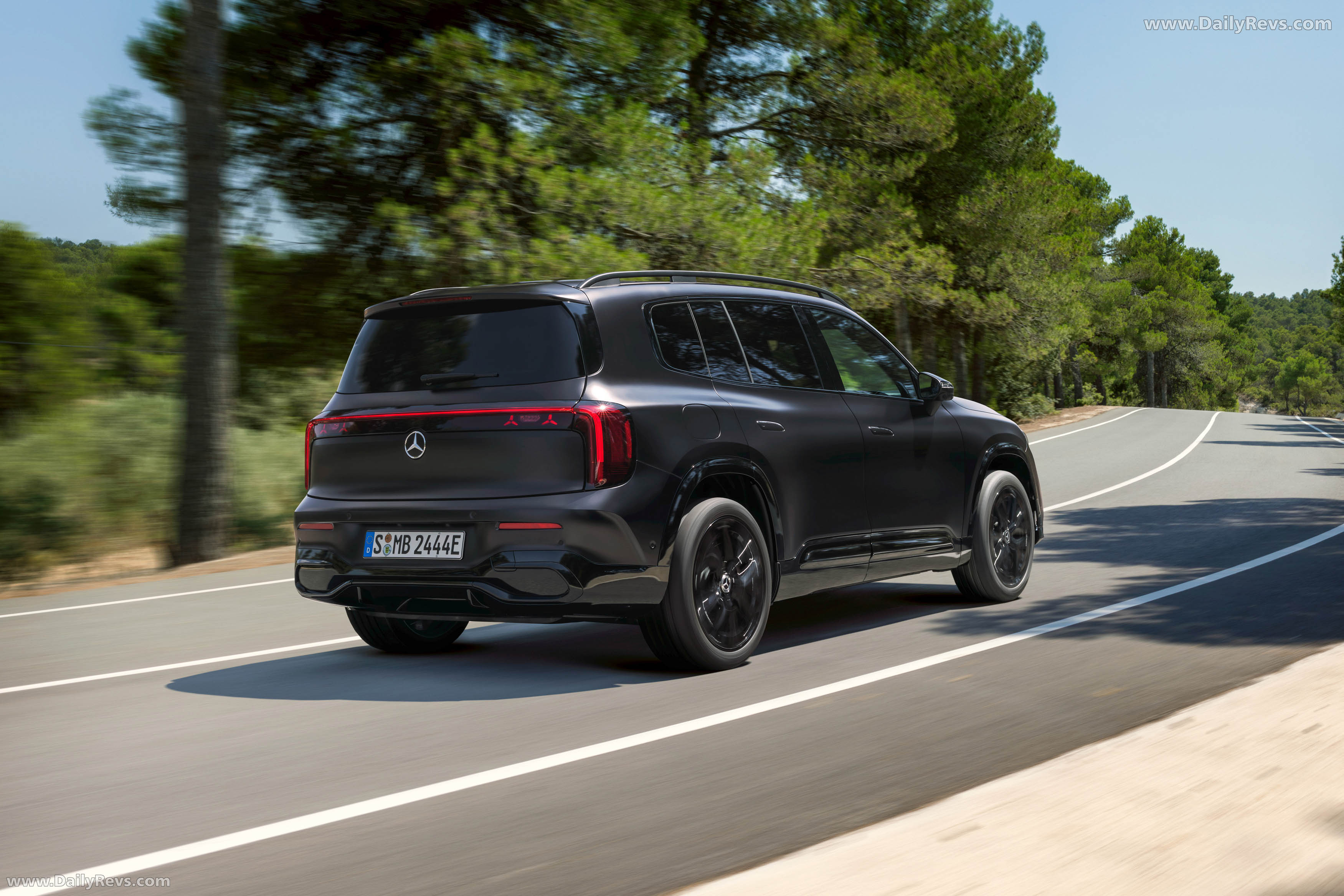 2027 Mercedes-Benz GLB Manufaktur X247 Rear View