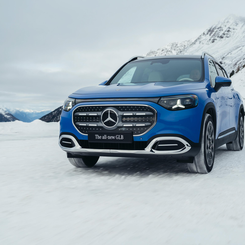 2027 Mercedes-Benz GLB 250 Plus EQ X247 Front View