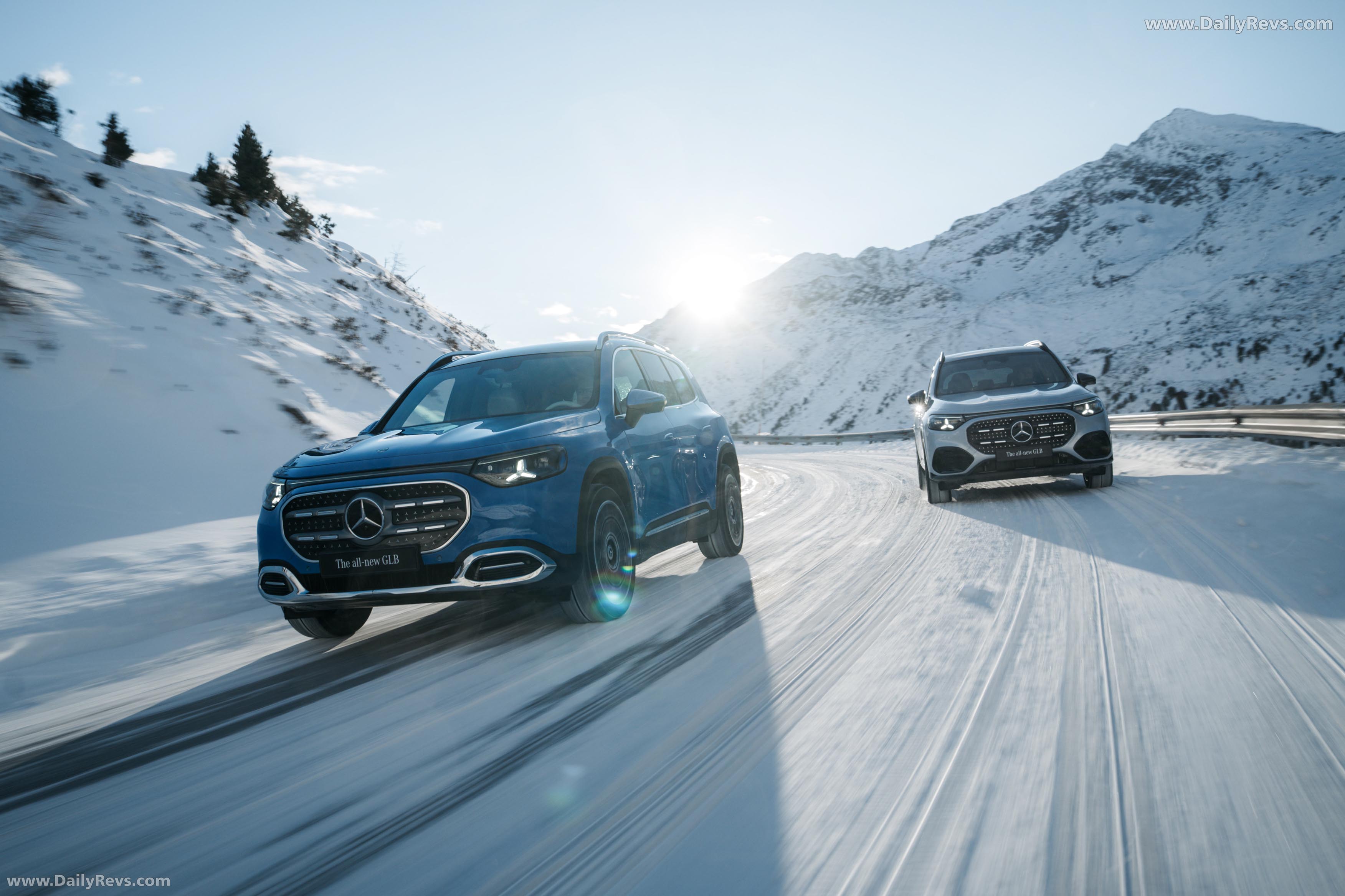 2027 Mercedes-Benz GLB 250 Plus EQ X247 Front View