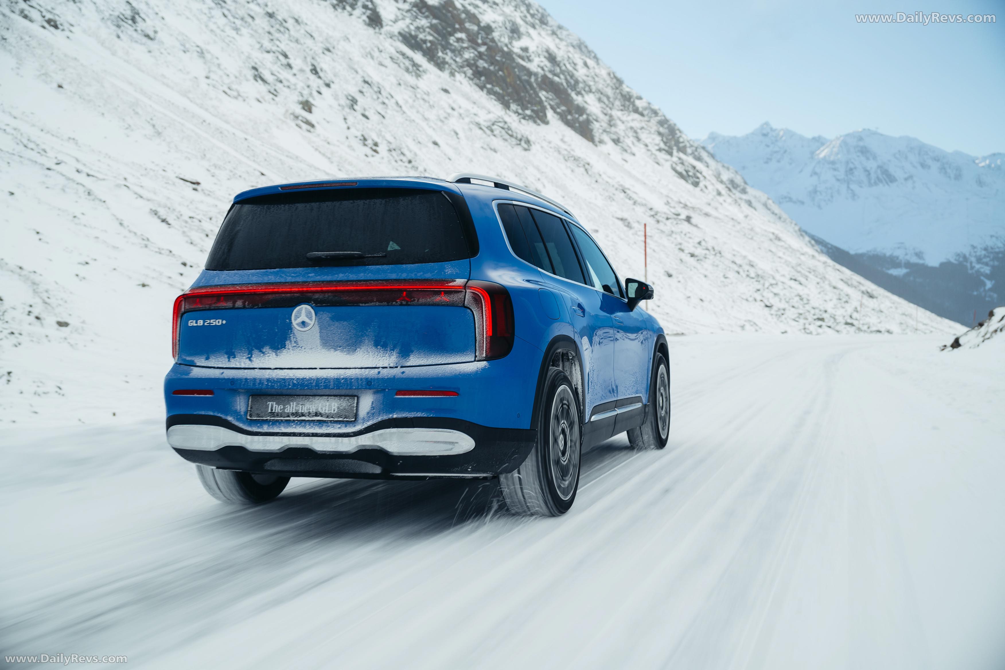 2027 Mercedes-Benz GLB 250 Plus EQ X247 Rear View