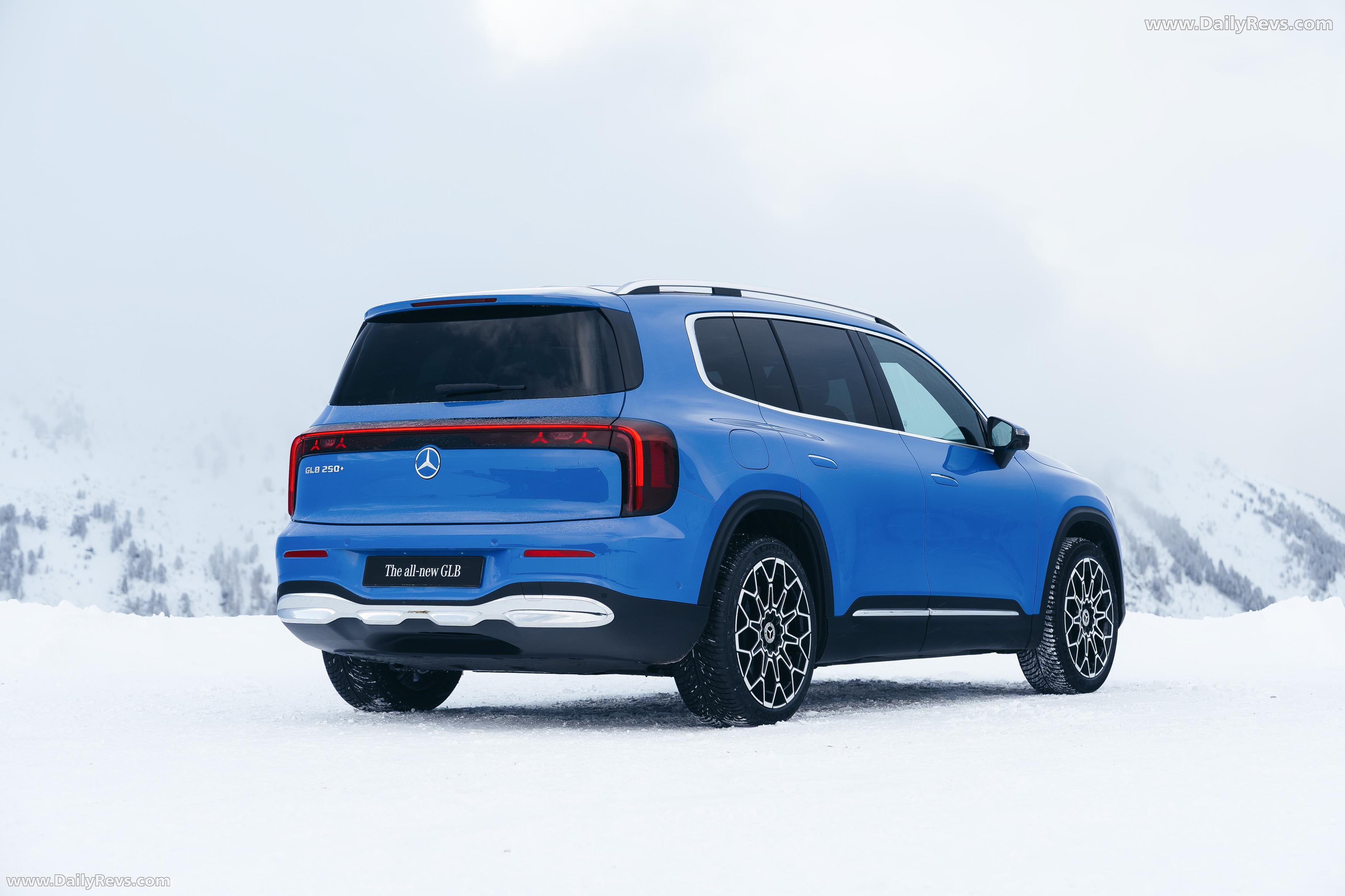 2027 Mercedes-Benz GLB 250 Plus EQ X247 Rear View