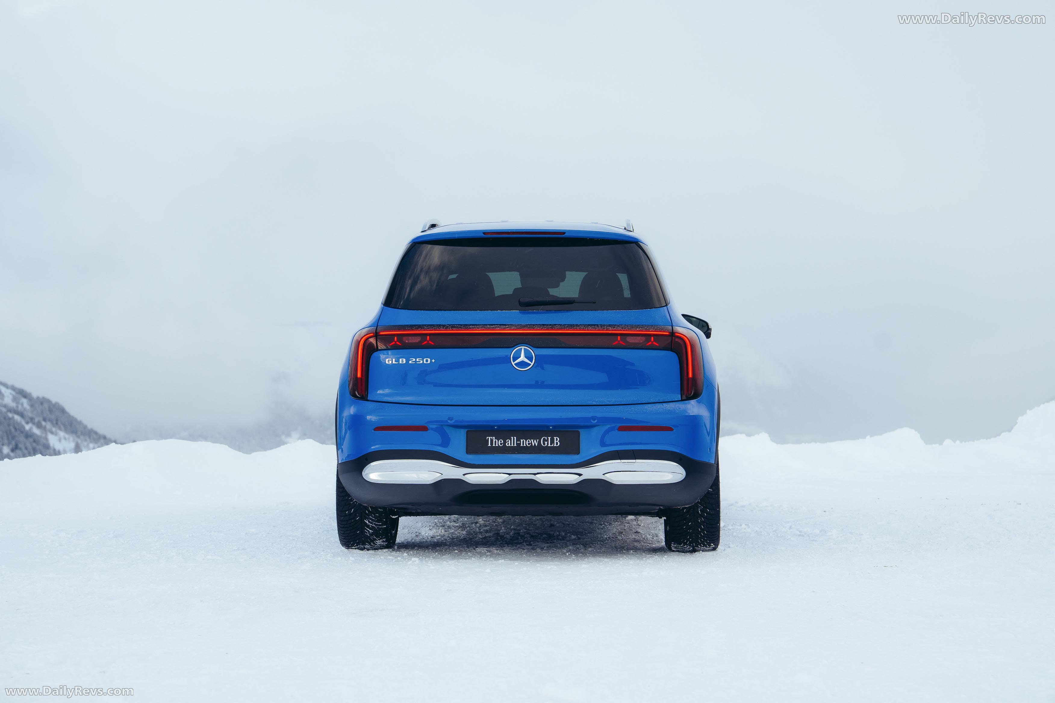 2027 Mercedes-Benz GLB 250 Plus EQ X247 Rear View