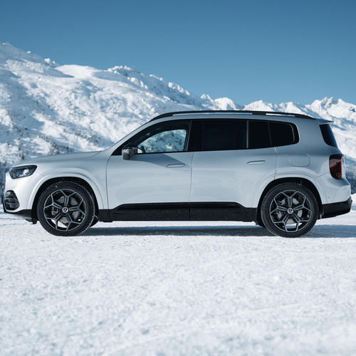 2027 Mercedes-Benz GLB 350 4MATIC EQ X247 Side View