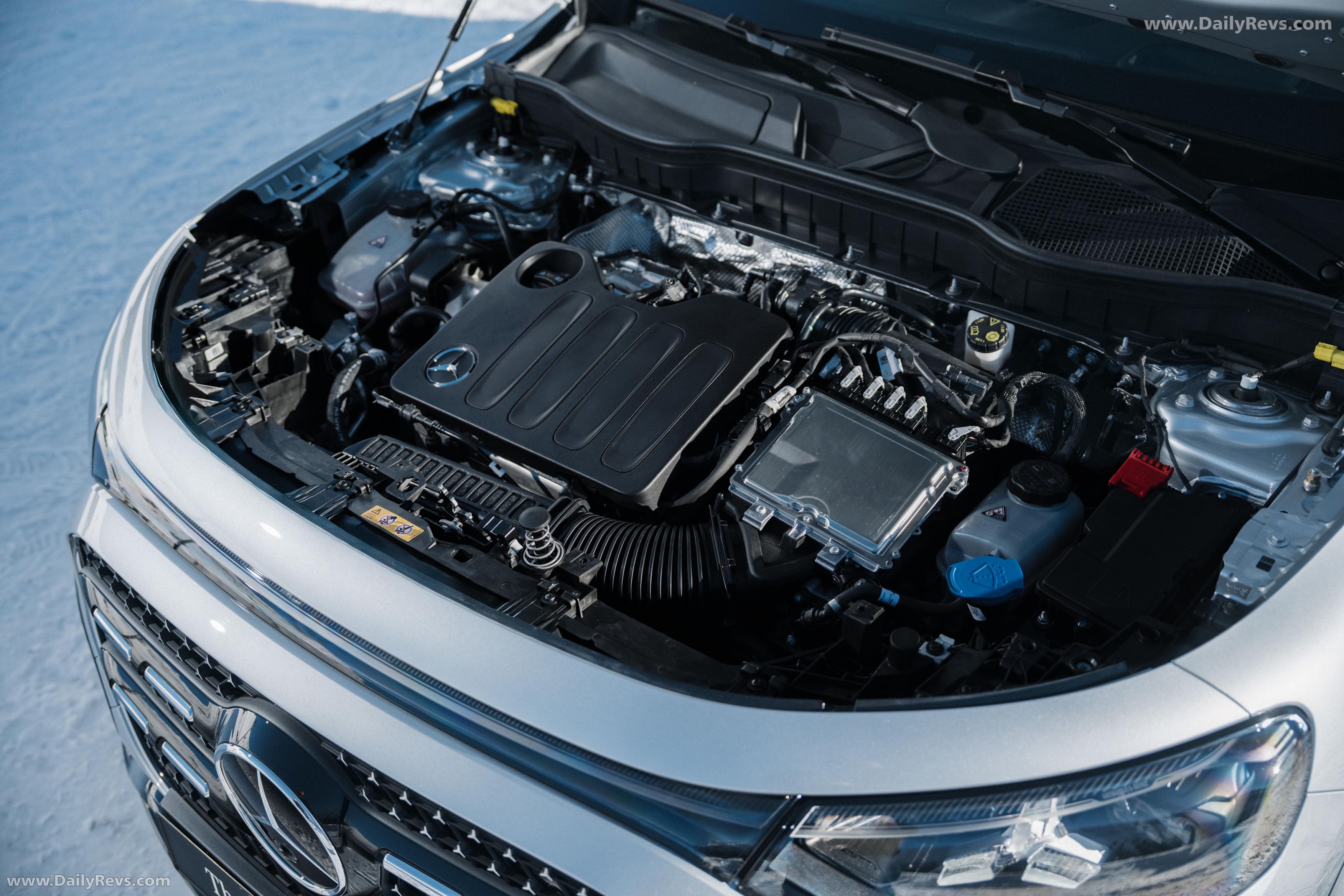 2027 Mercedes-Benz GLB 350 4MATIC EQ X247 Engine