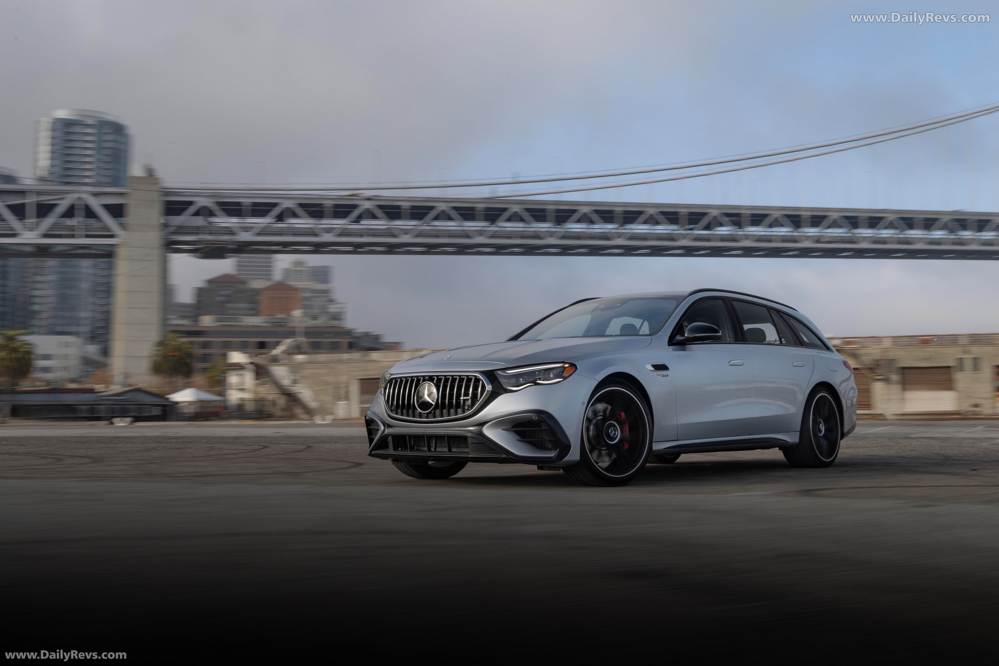 2025 Mercedes-Benz E53 AMG Hybrid Estate W213 US Version Front View