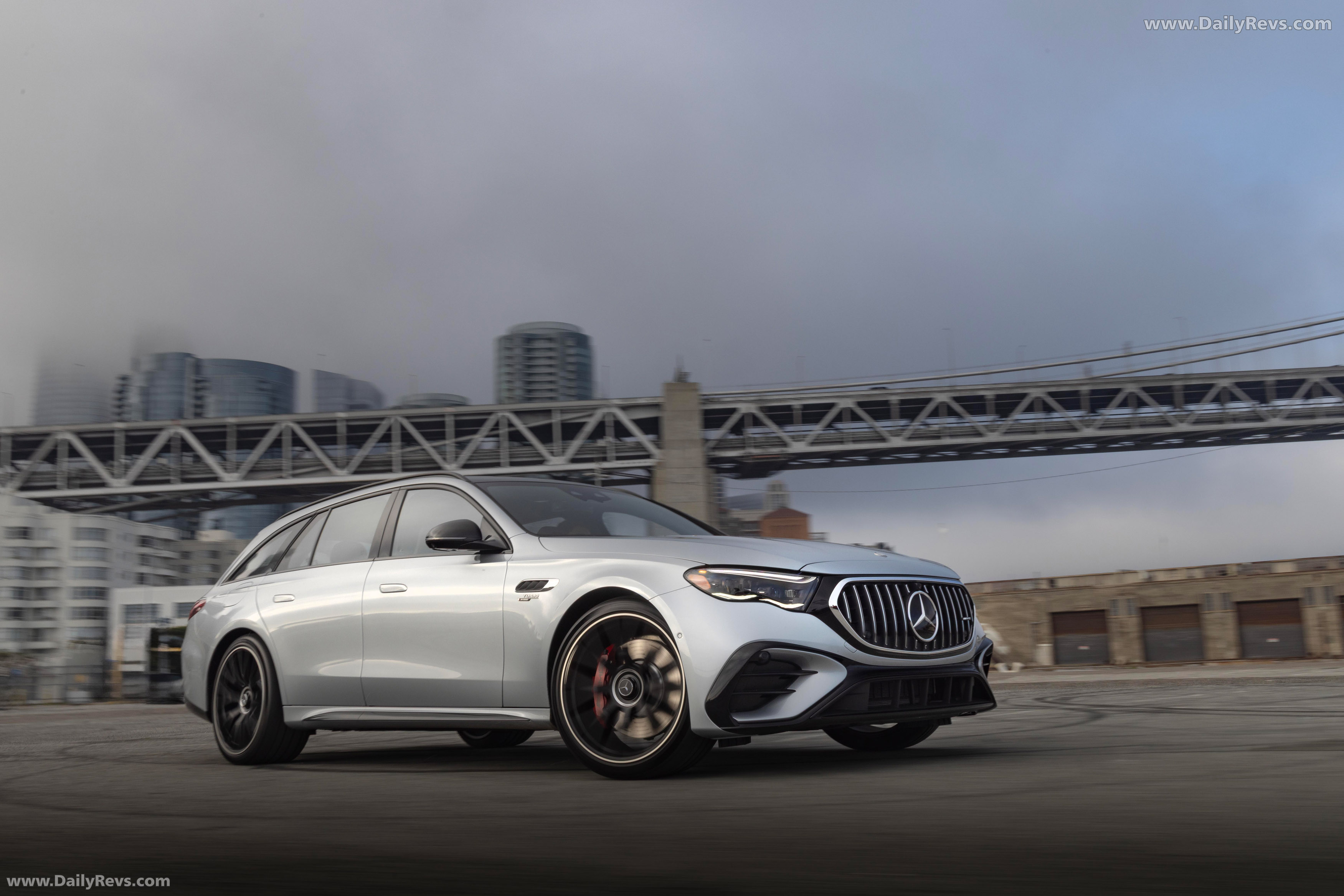 2025 Mercedes-Benz E53 AMG Hybrid Estate W213 US Version Front View