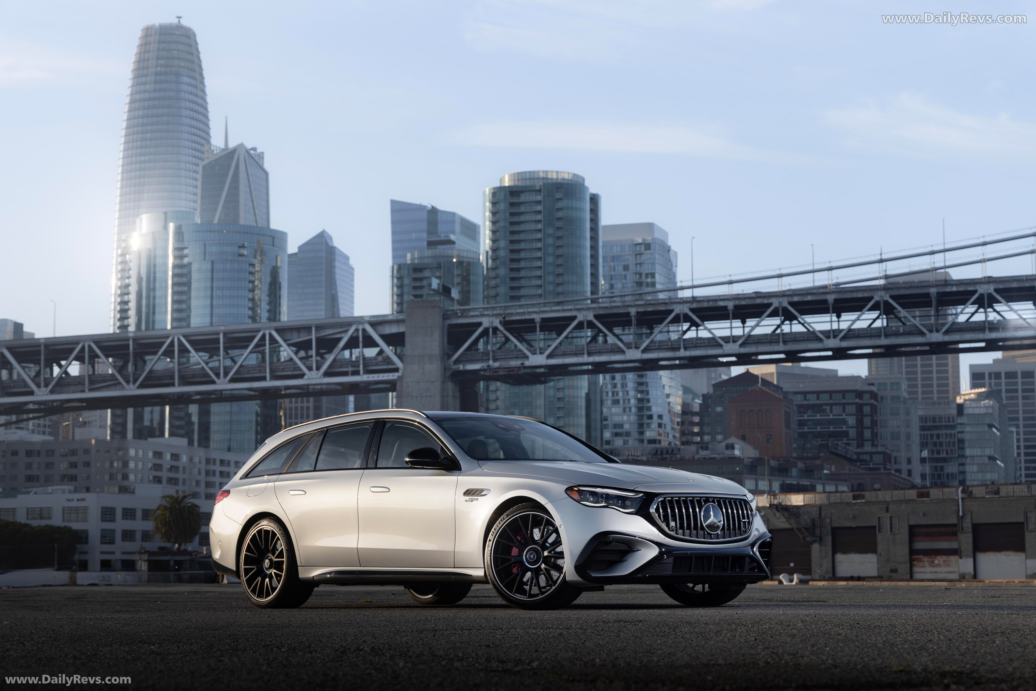 2025 Mercedes-Benz E53 AMG Hybrid Estate W213 US Version Front View