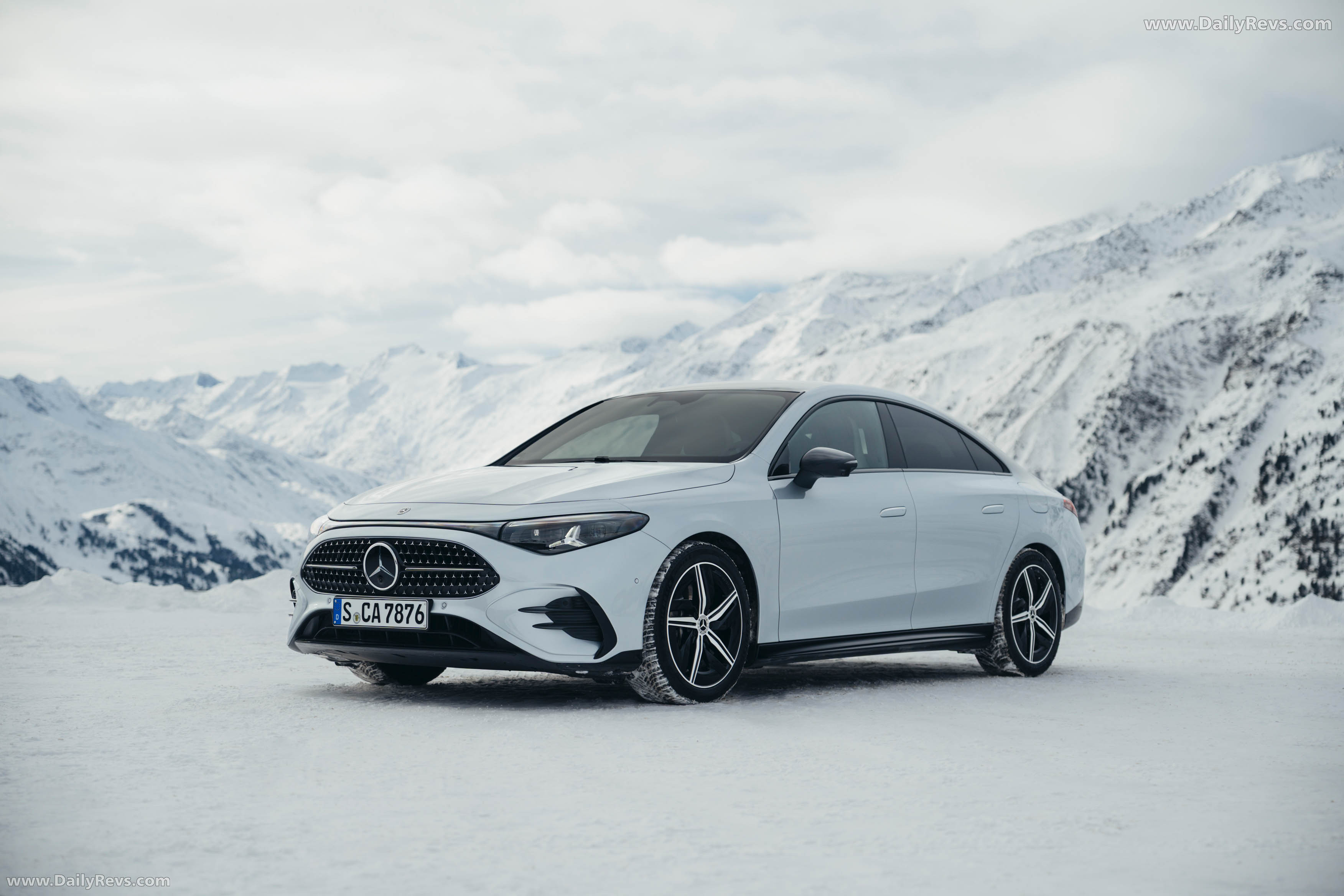 2026 Mercedes-Benz CLA EQ C118 Cirrus Silver Front View