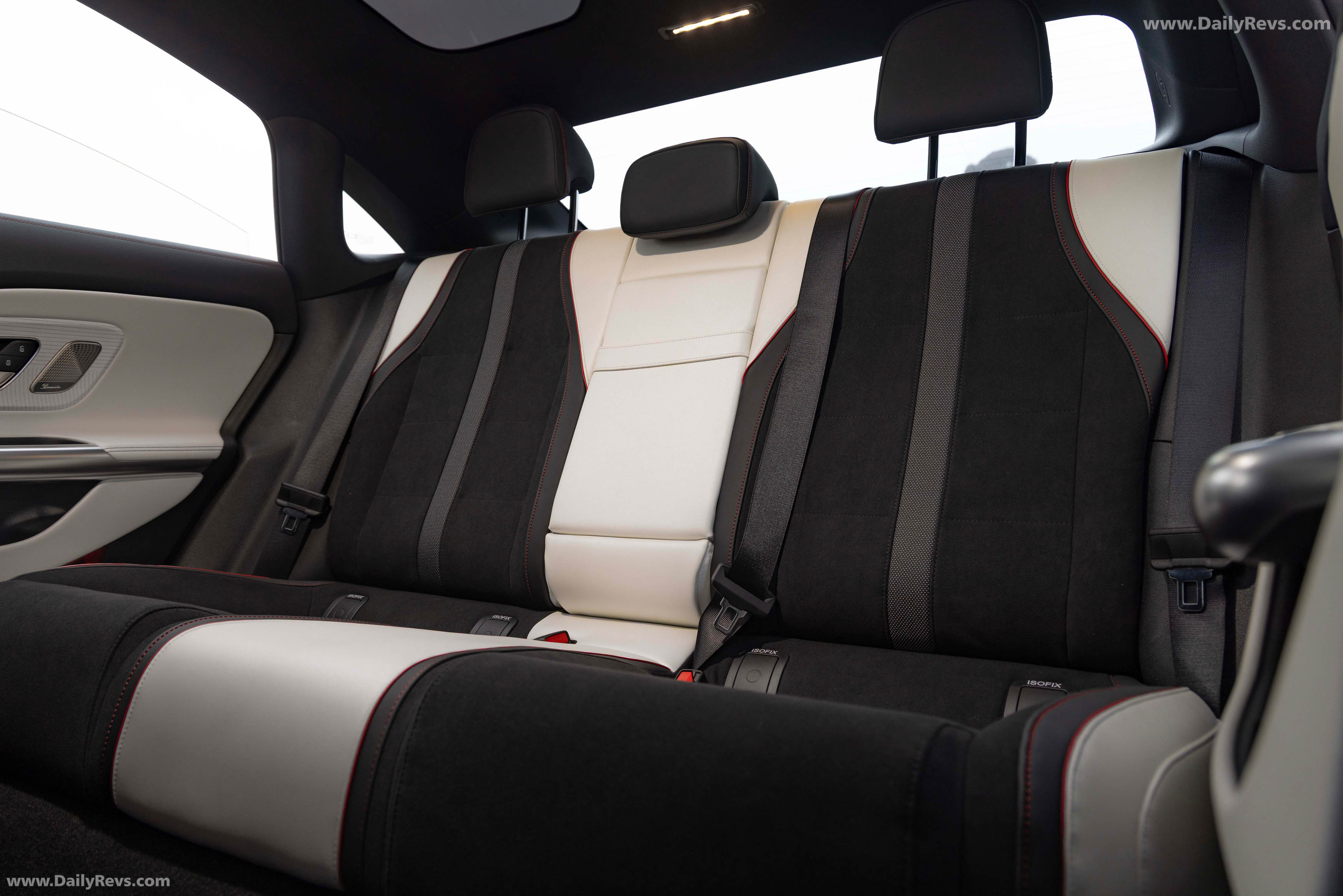 2026 Mercedes-Benz CLA 250 EQ Plus Manufaktur C118 Interior