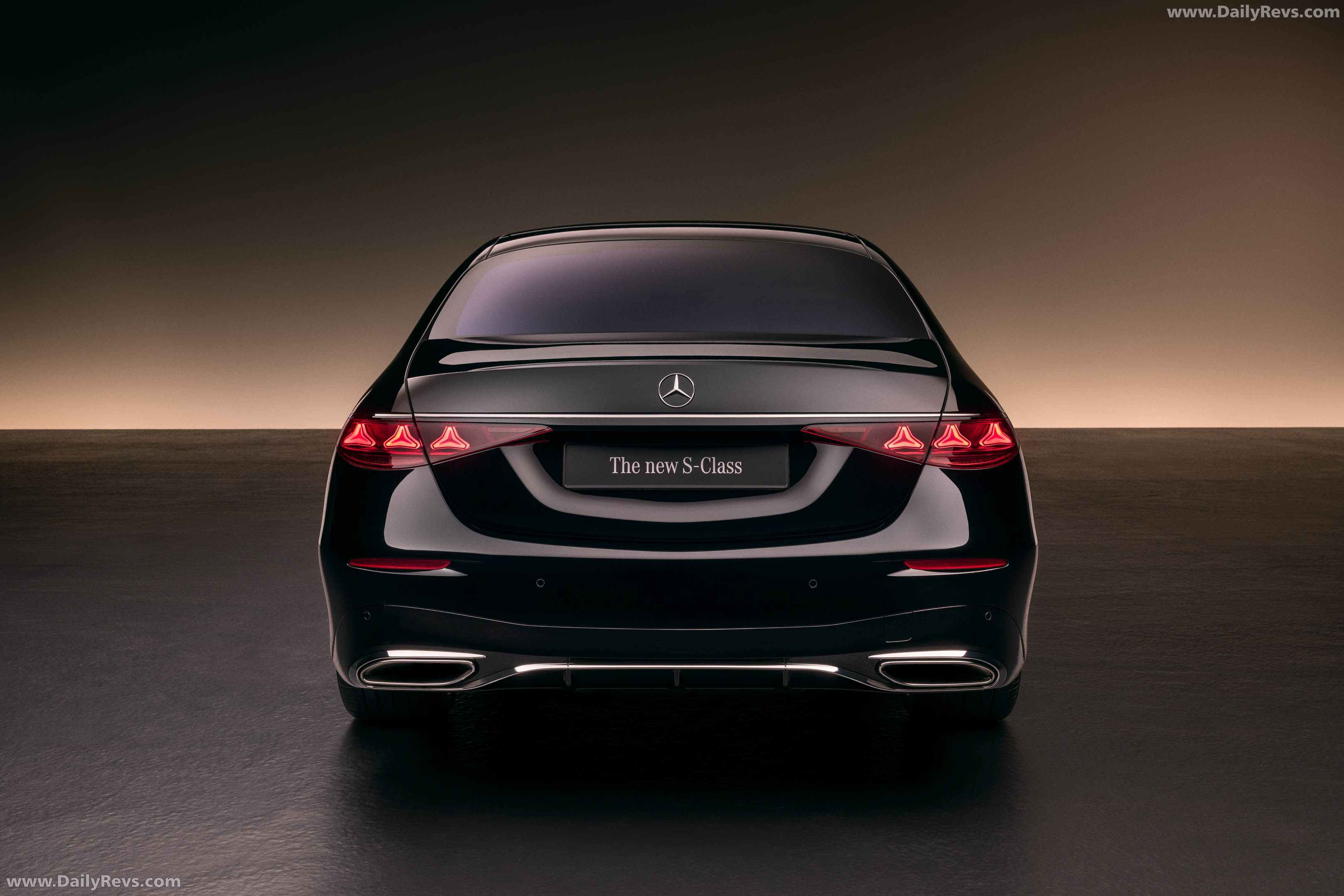 2027 Mercedes-Benz S-Class Manufaktur W223 Rear View