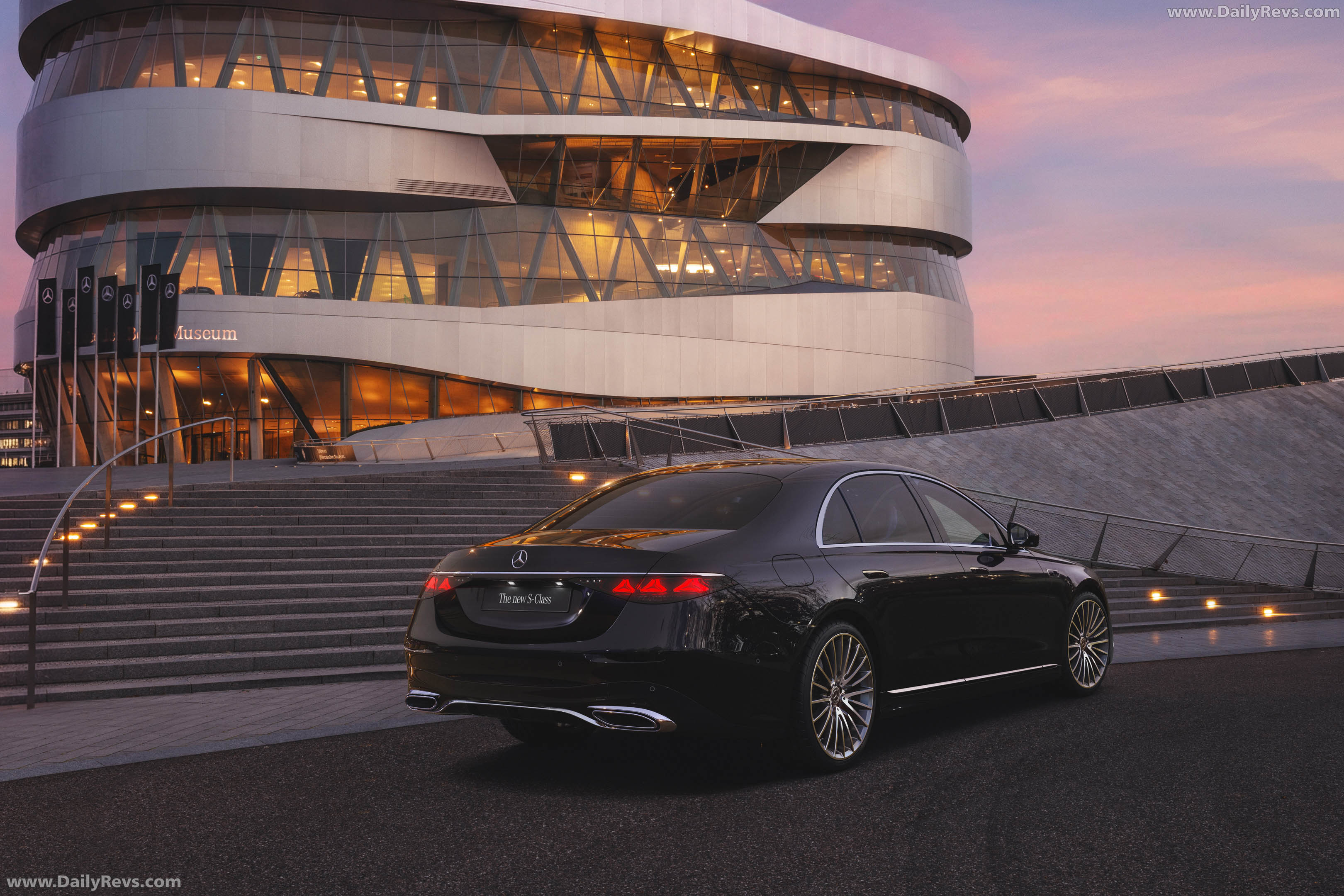 2027 Mercedes-Benz S-Class Manufaktur W223 Rear View
