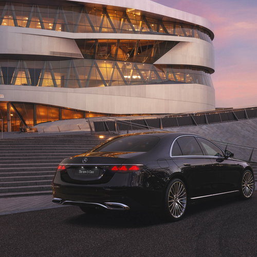 2027 Mercedes-Benz S-Class Manufaktur W223 Rear View