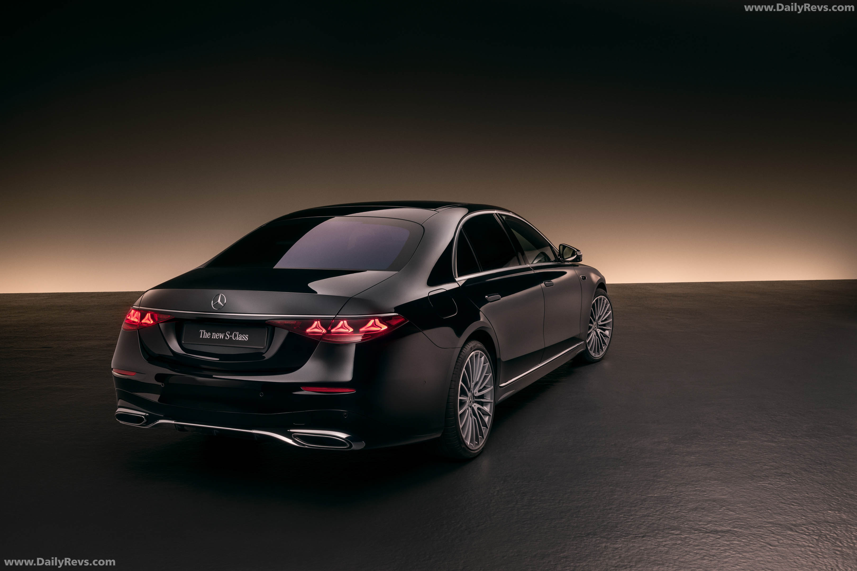 2027 Mercedes-Benz S-Class Manufaktur W223 Rear View