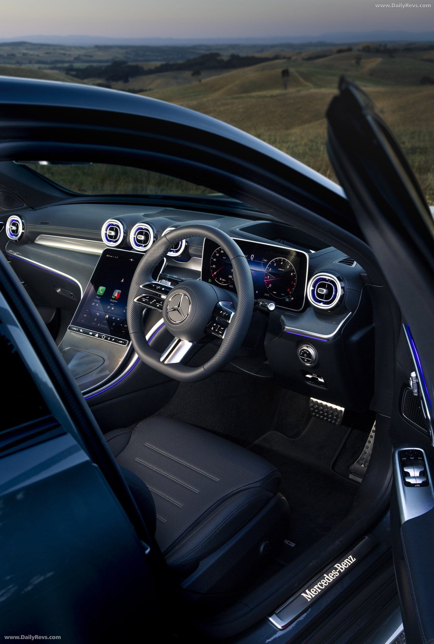 2025 Mercedes-Benz C 300 AMG Line Plus Edition S206 Interior