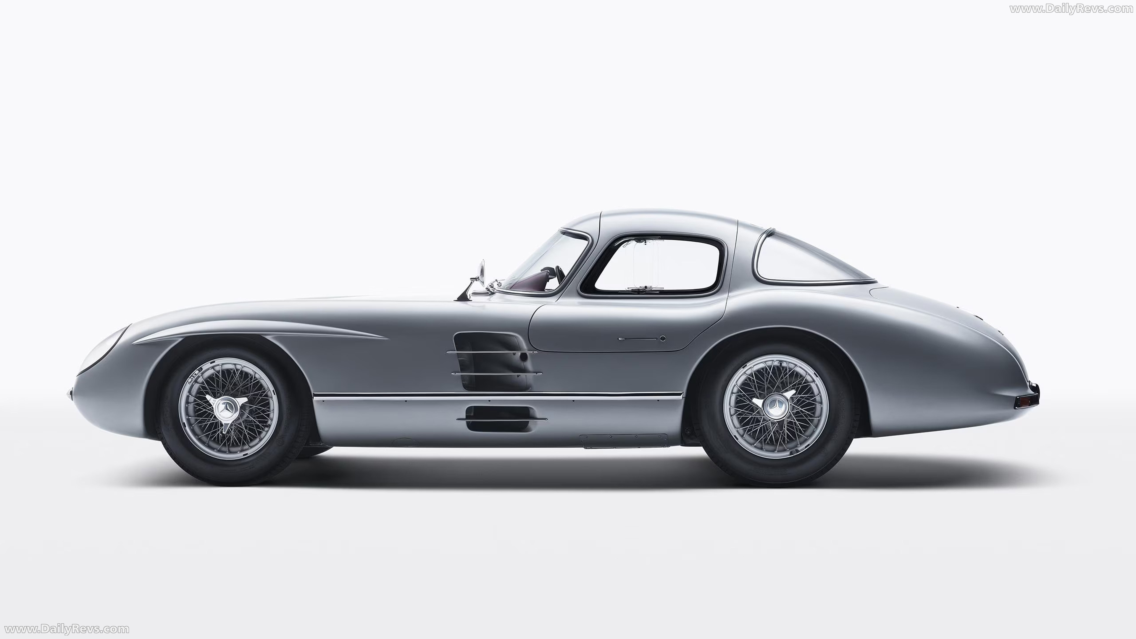 1955 Mercedes-Benz 300 SLR Uhlenhaut Coupe W196 S Side View