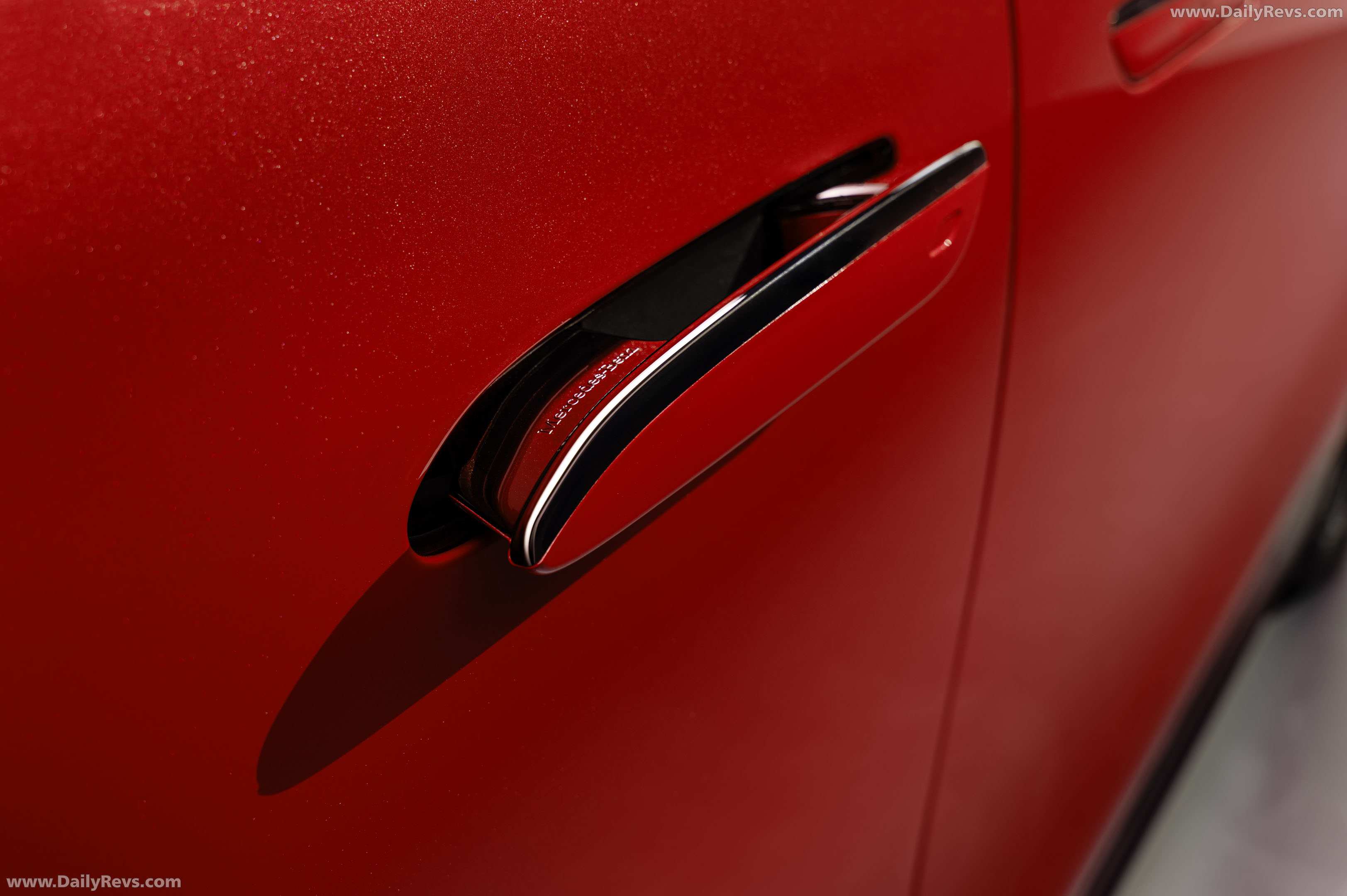 2027 Mercedes-Benz VLE 400 4MATIC Exterior