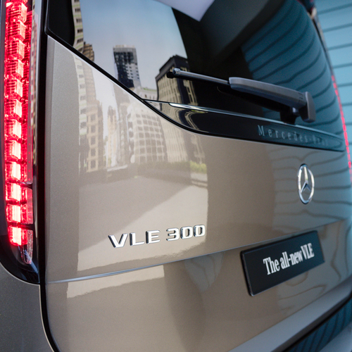 2027 Mercedes-Benz VLE 300 Velvet Brown Exterior