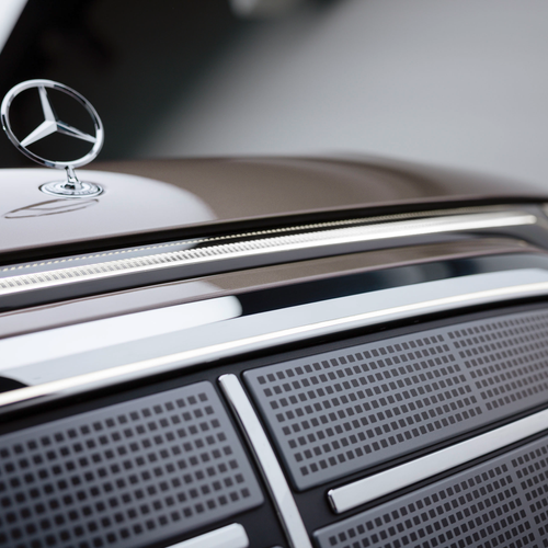 2027 Mercedes-Benz VLE 300 Velvet Brown Exterior