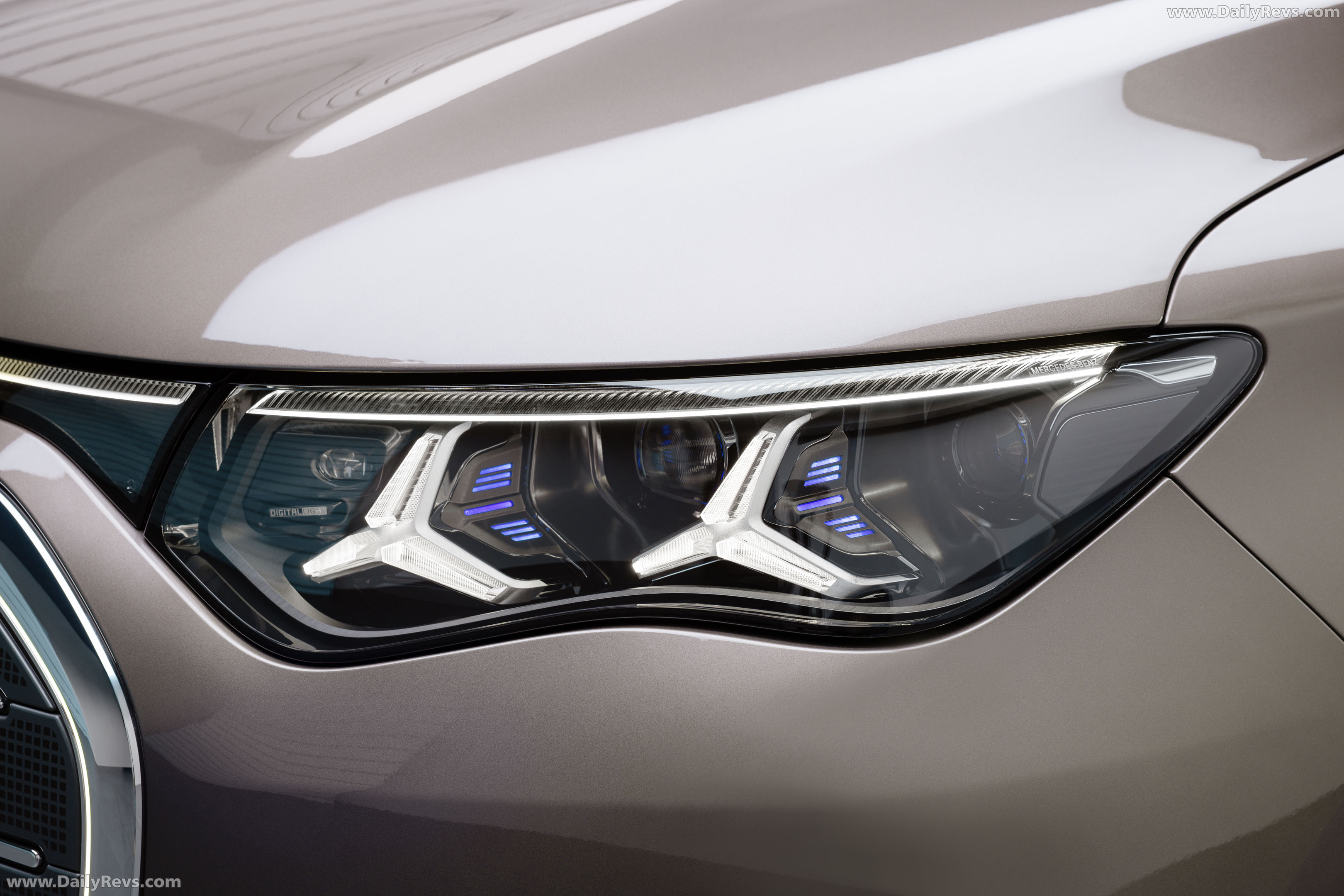 2027 Mercedes-Benz VLE 300 Velvet Brown Exterior