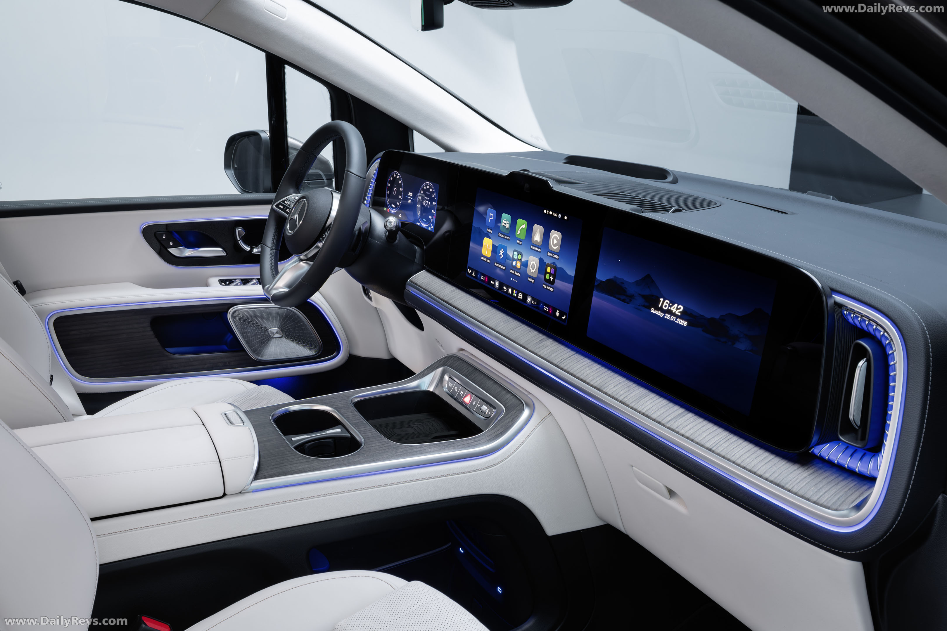 2027 Mercedes-Benz VLE 300 Velvet Brown Interior