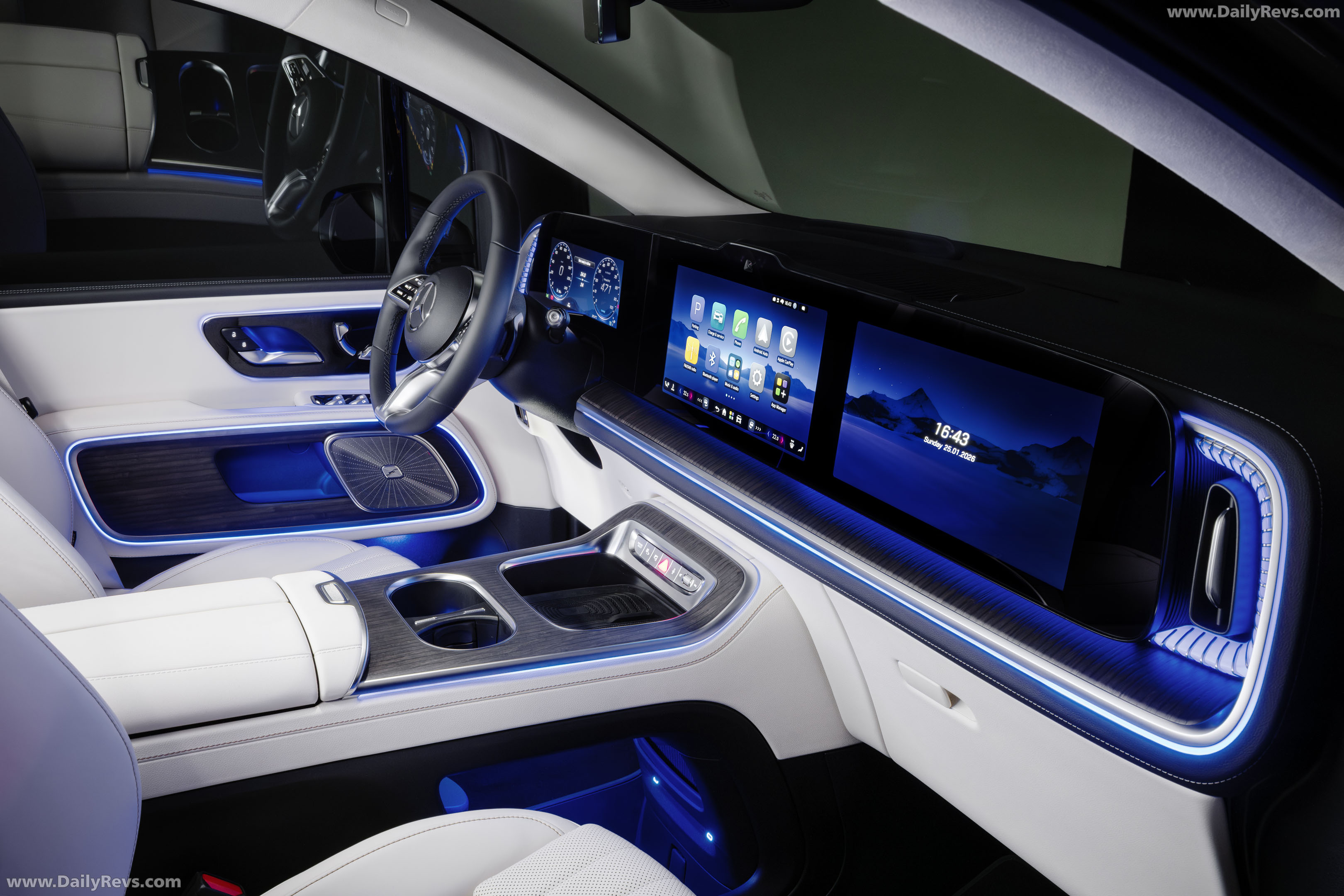 2027 Mercedes-Benz VLE 300 Velvet Brown Interior