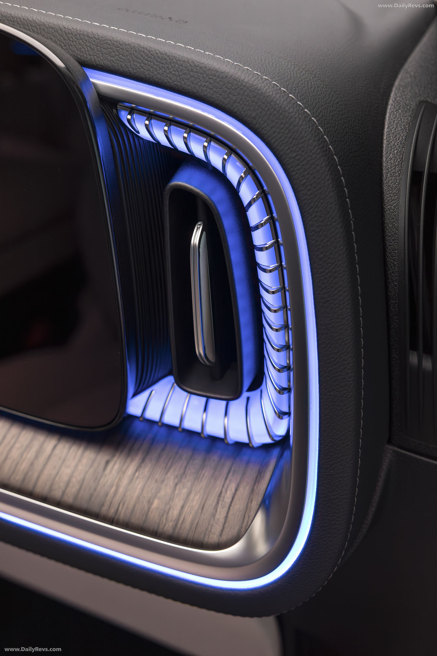 2027 Mercedes-Benz VLE 300 Velvet Brown Interior