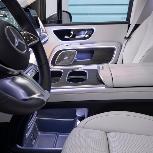 2027 Mercedes-Benz VLE 300 Velvet Brown Interior