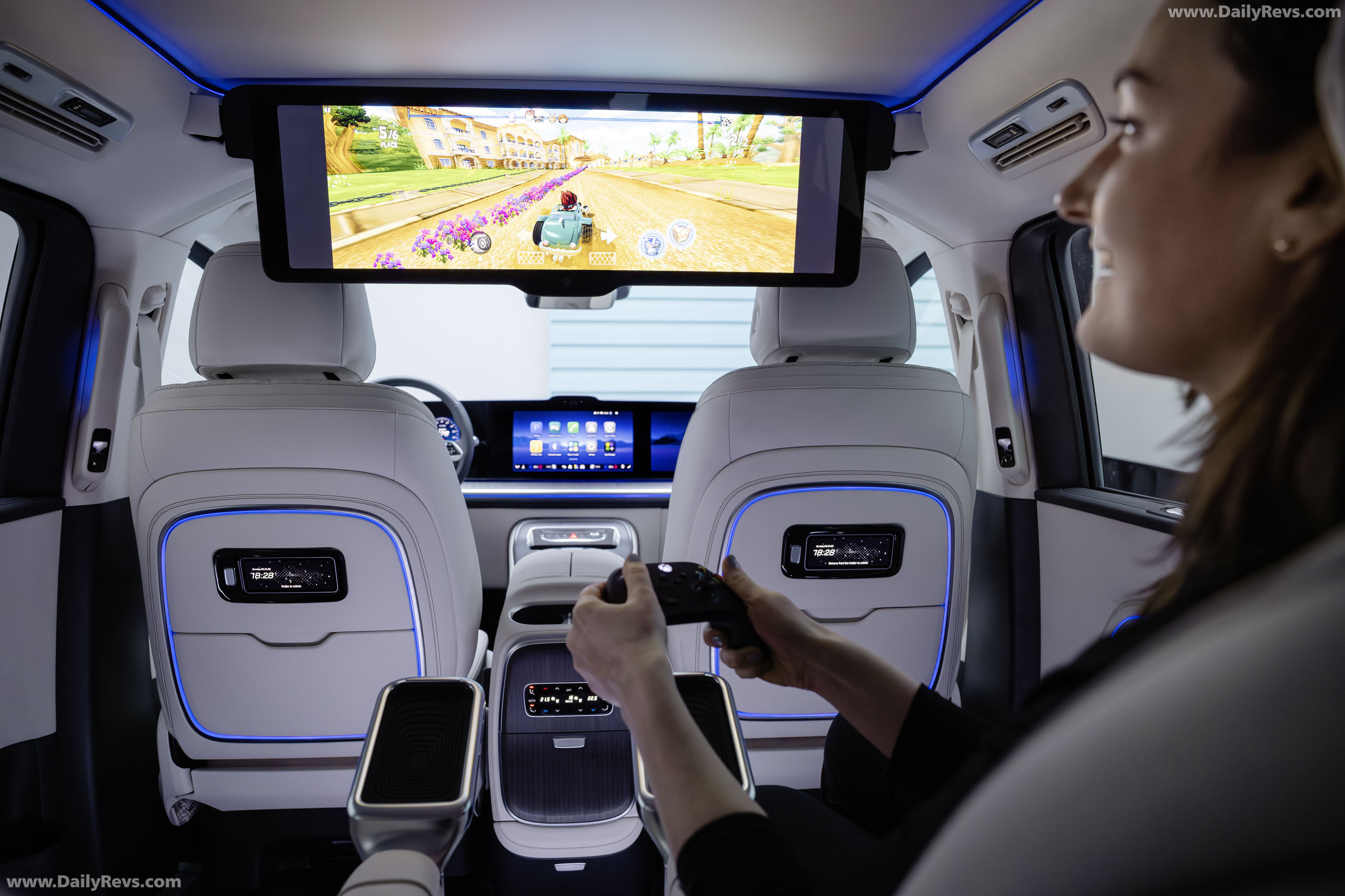 2027 Mercedes-Benz VLE 300 Velvet Brown Interior