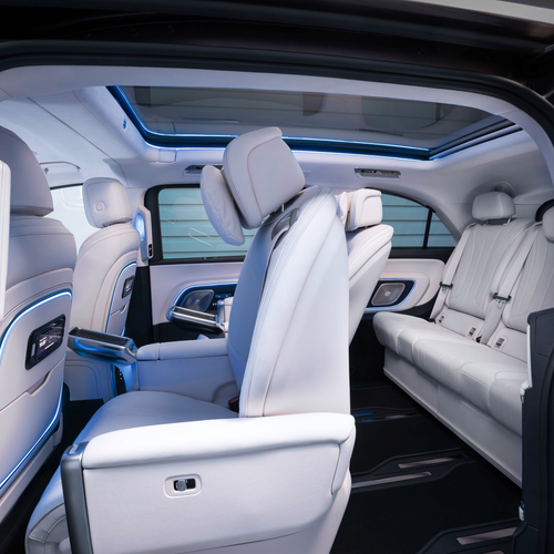 2027 Mercedes-Benz VLE 300 Velvet Brown Interior