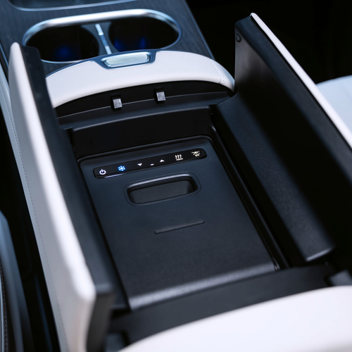 2027 Mercedes-Benz VLE 300 Velvet Brown Interior