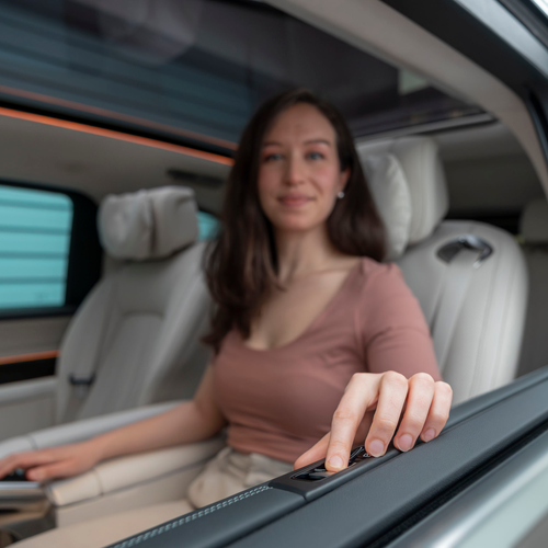 2027 Mercedes-Benz VLE 300 Velvet Brown Interior