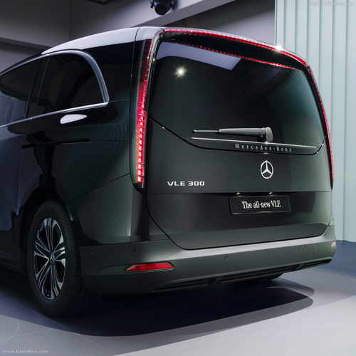 2027 Mercedes-Benz VLE 300 Obsidian Black Exterior