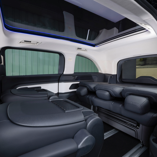 2027 Mercedes-Benz VLE 300 Obsidian Black Interior