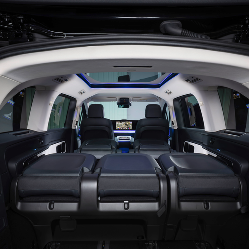 2027 Mercedes-Benz VLE 300 Obsidian Black Interior