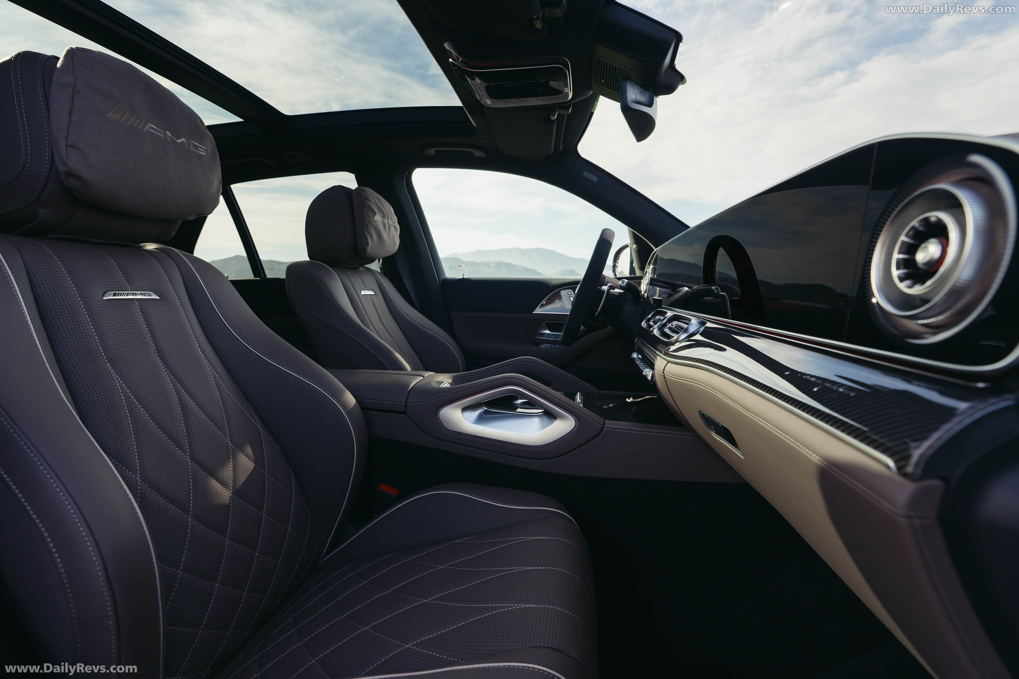 2027 Mercedes-Benz GLE 53 AMG Hybrid W167 Interior